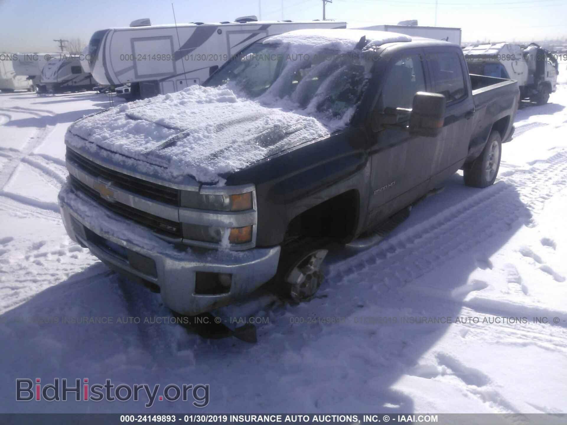 2017 CHEVROLET SILVERADO - VIN: 1GC1KVEY5HF221029 - Фото 2