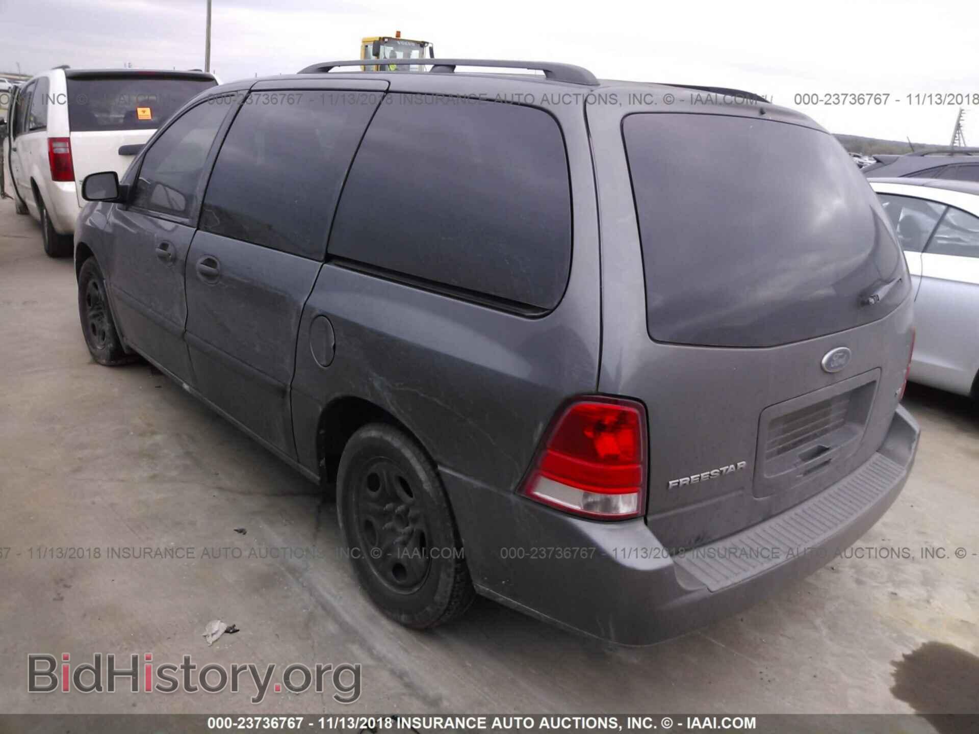2005 FORD FREESTAR - VIN: 2FMDA51615BA81946 - Фото 3