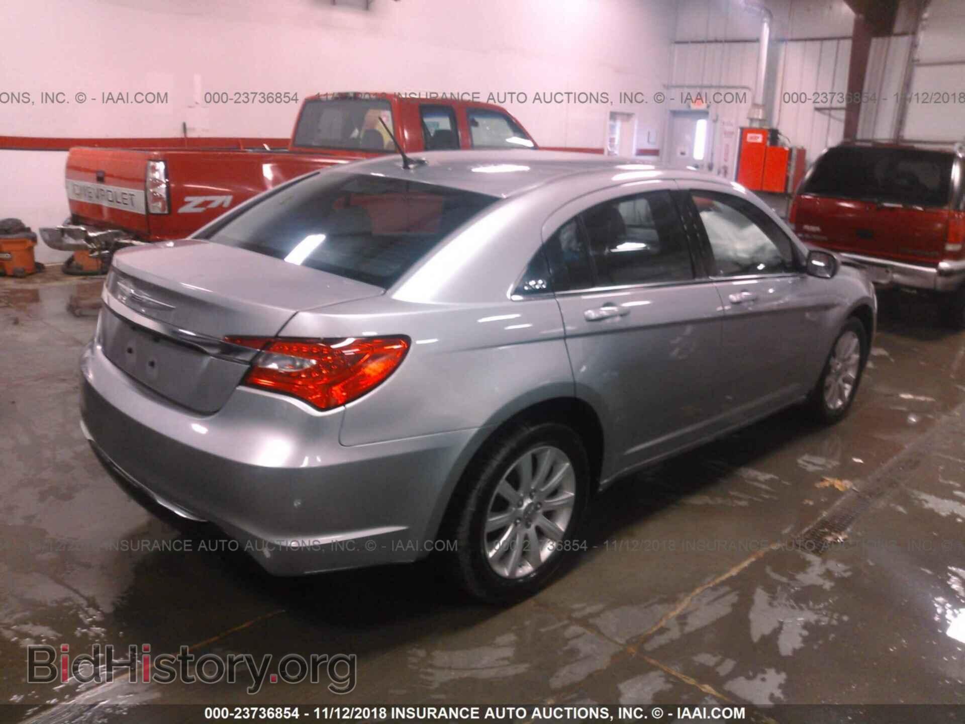 2013 CHRYSLER 200 - VIN: 1C3CCBBB5DN593818 - Photo 4