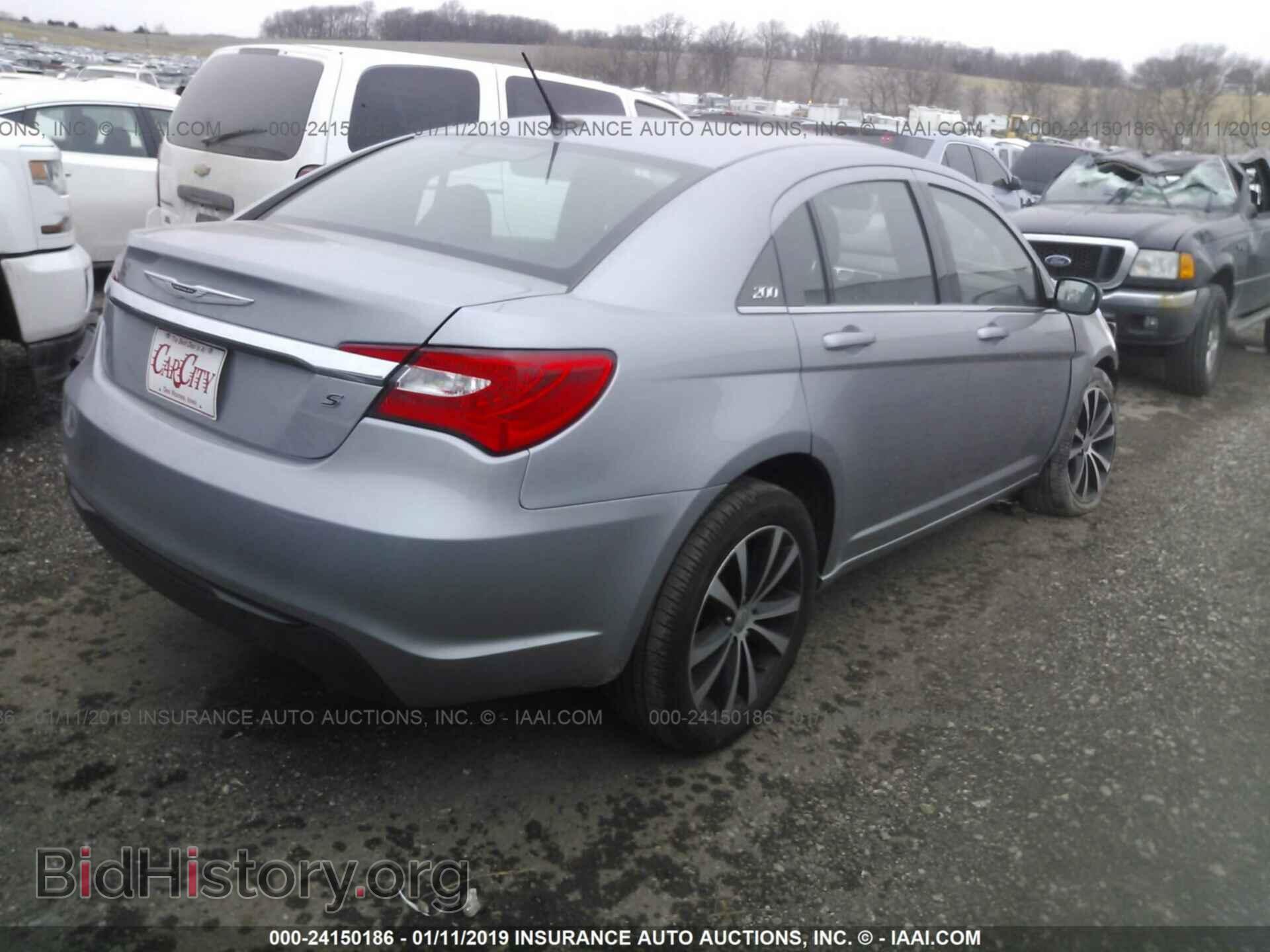 2013 CHRYSLER 200 - VIN: 1C3CCBBB2DN577723 - Photo 4