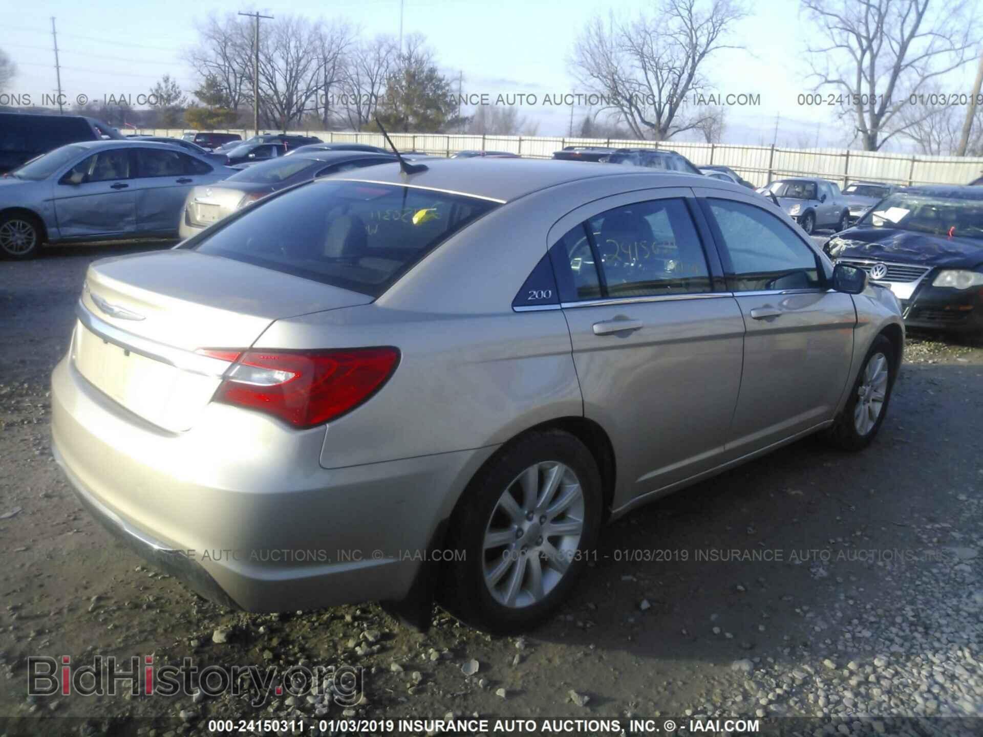 2013 CHRYSLER 200 - VIN: 1C3CCBBB7DN579144 - Фото 4