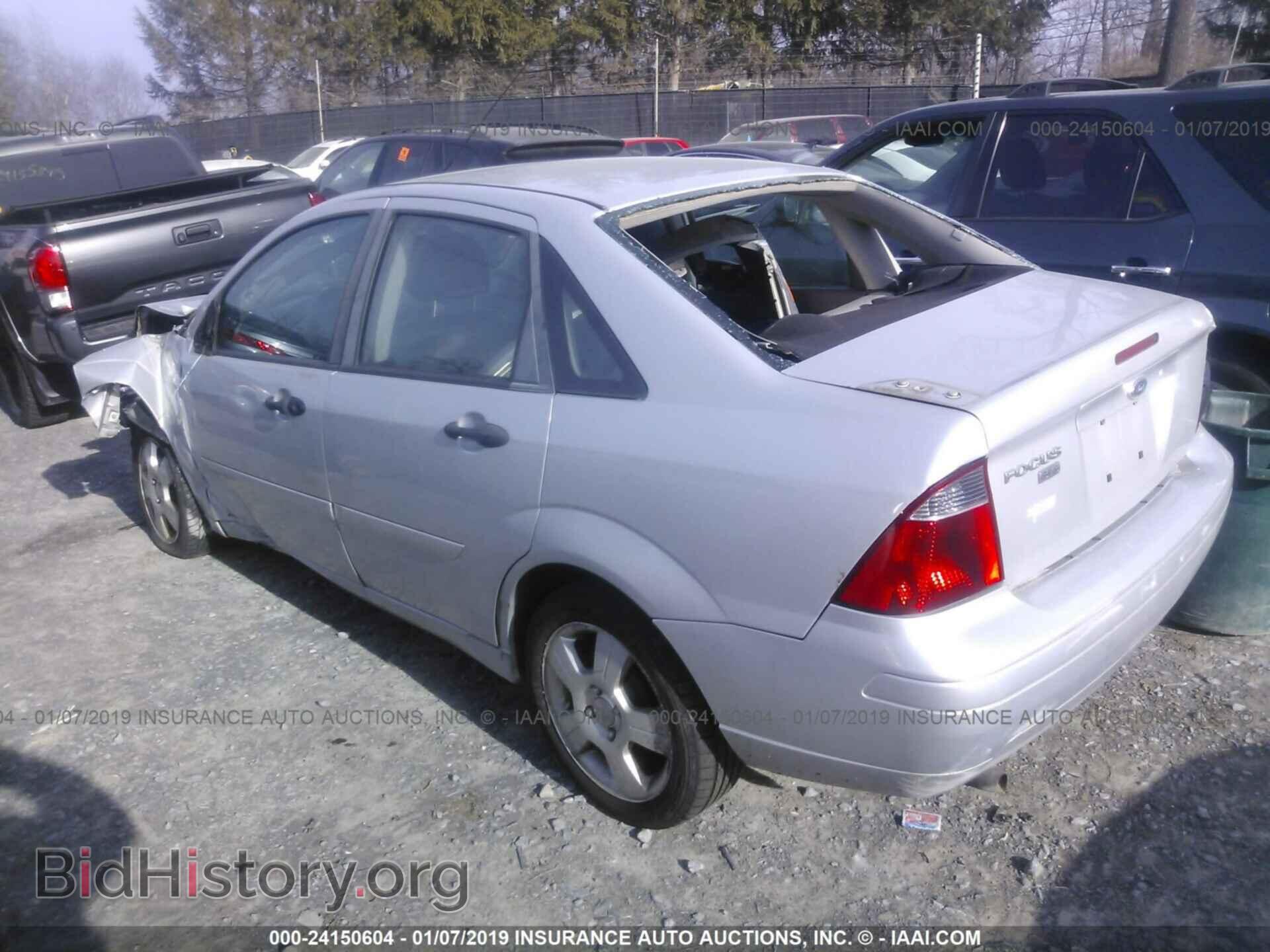 2007 FORD FOCUS - VIN: 1FAHP34N47W365302 - Фото 3