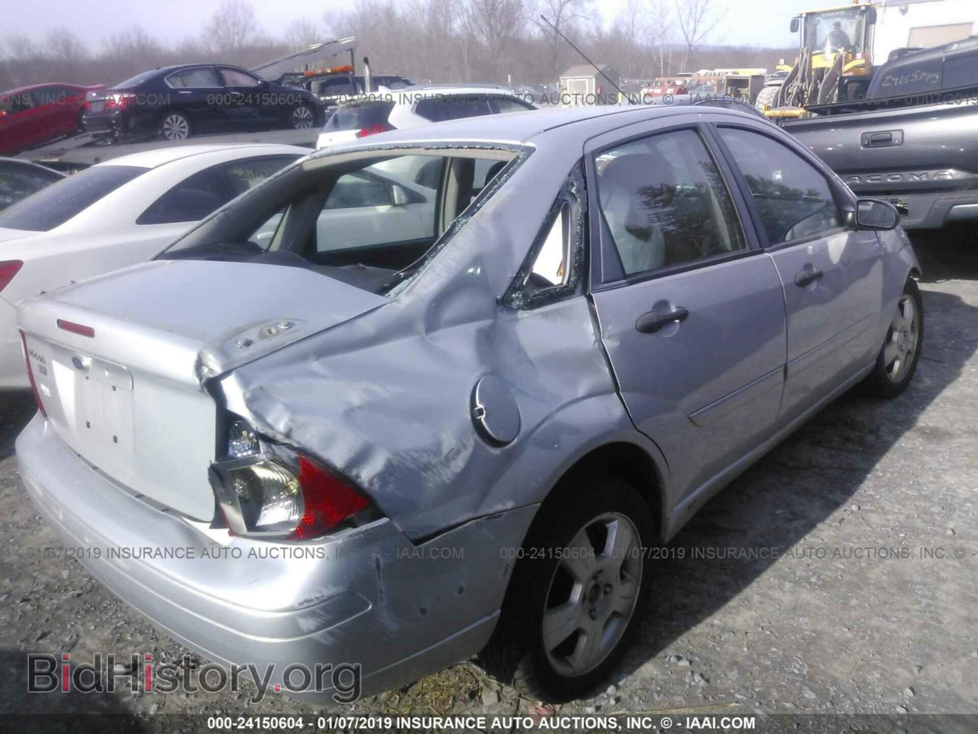 2007 FORD FOCUS - VIN: 1FAHP34N47W365302 - Фото 4