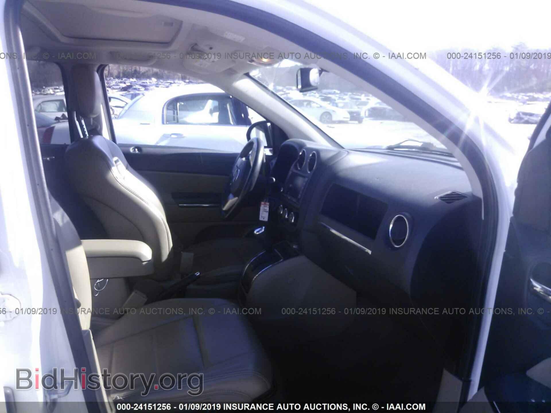 2011 JEEP COMPASS - VIN: 1J4NF5FB3BD216571 - Photo 5