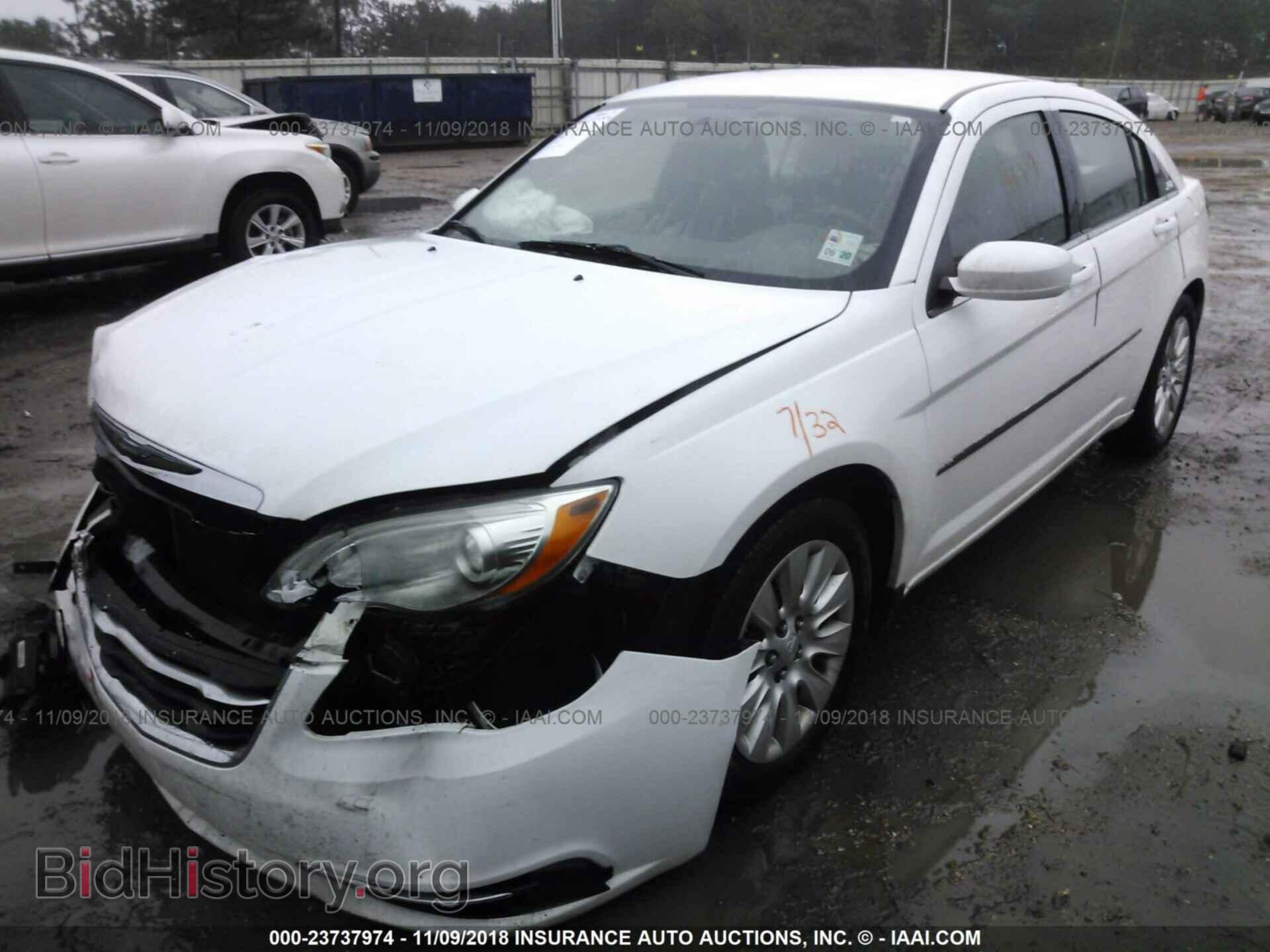 2013 CHRYSLER 200 - VIN: 1C3CCBAB4DN588501 - Фото 2