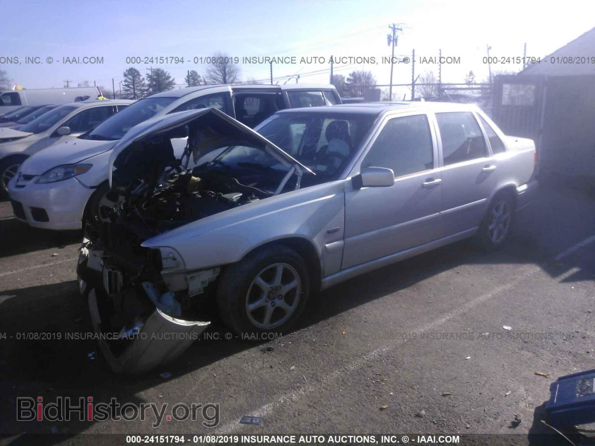 1998 VOLVO S70 - VIN: YV1LS5678W1502230 - Фото 2