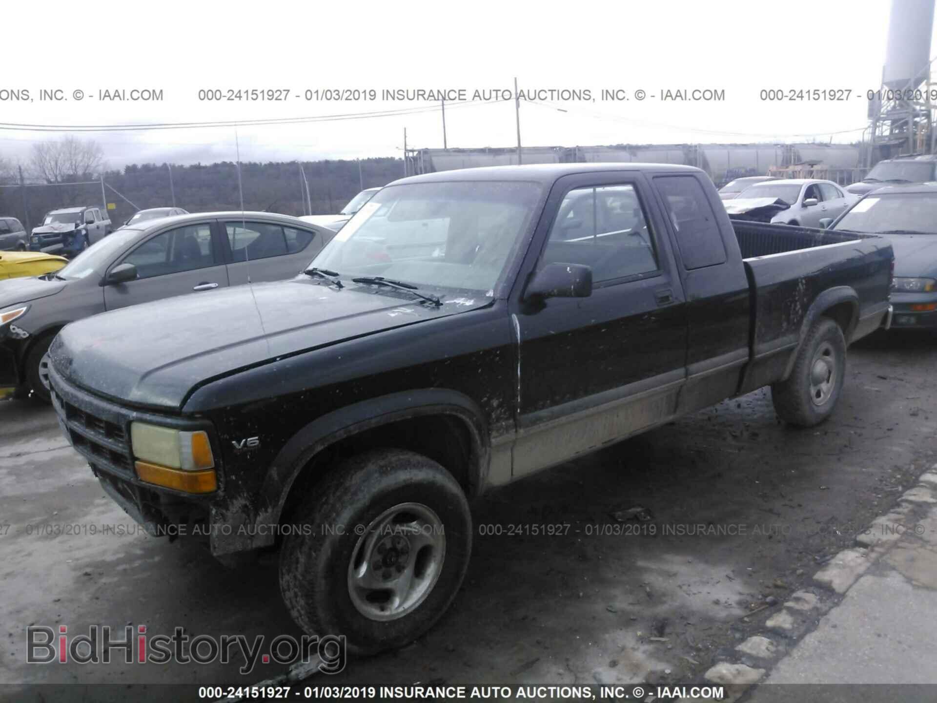 1995 DODGE DAKOTA - VIN: 1B7GG23X2SS212212 - Фото 2