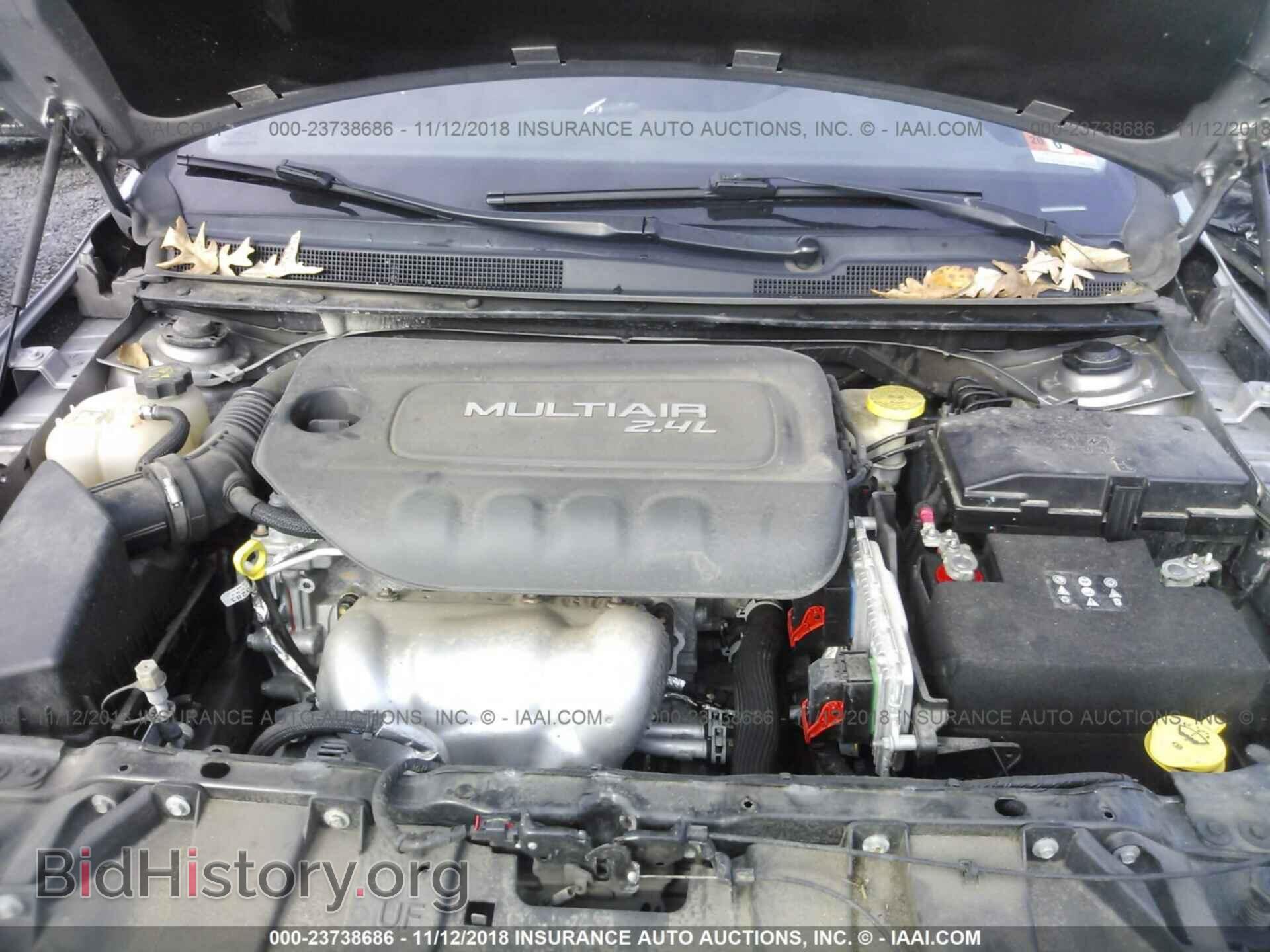 2015 CHRYSLER 200 - VIN: 1C3CCCAB8FN528942 - Photo 10