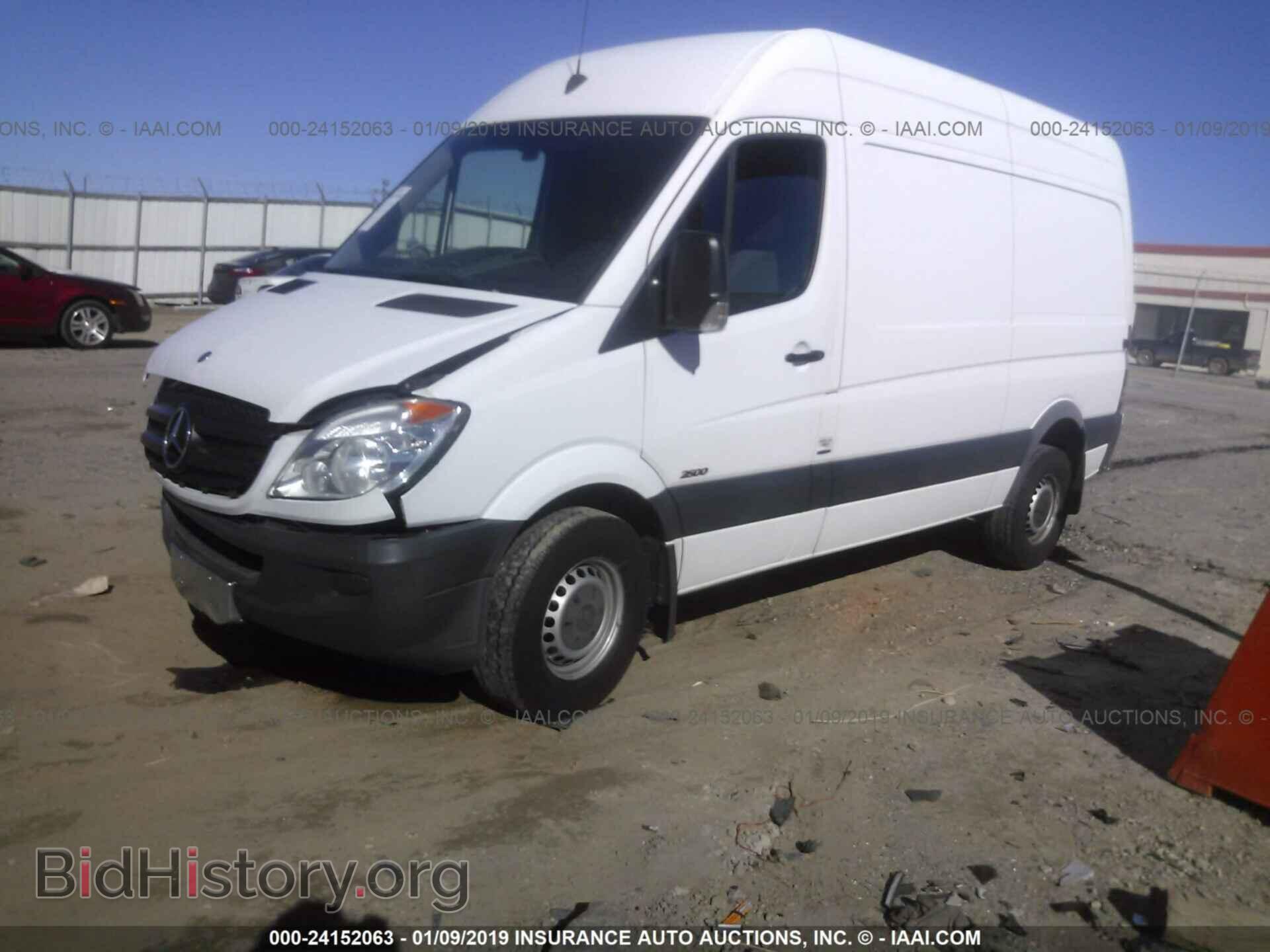 2013 MERCEDES-BENZ SPRINTER - VIN: WD3PE7CCXD5755559 - Фото 2
