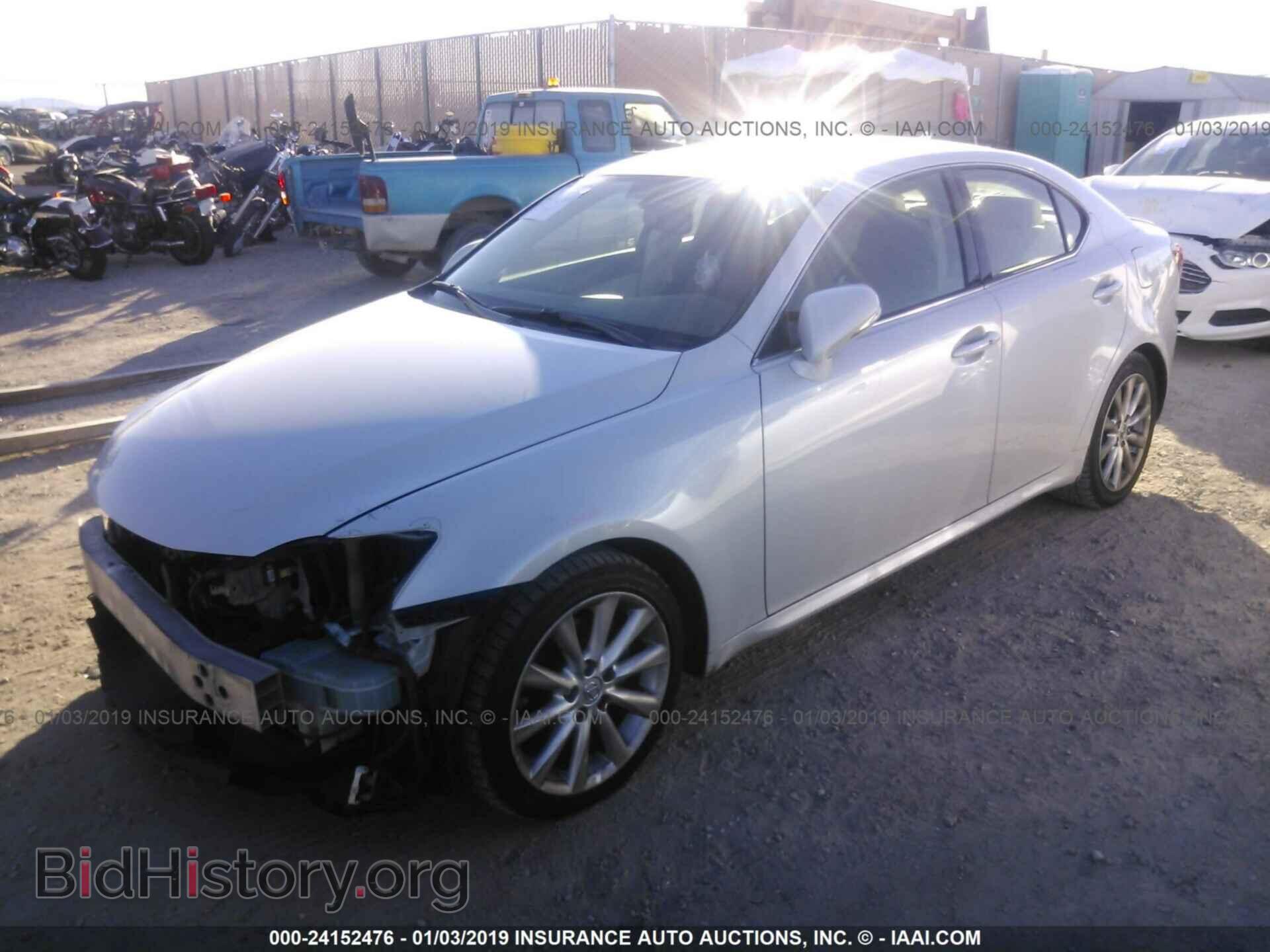 2010 LEXUS IS - VIN: JTHBF5C20A5111734 - Фото 2