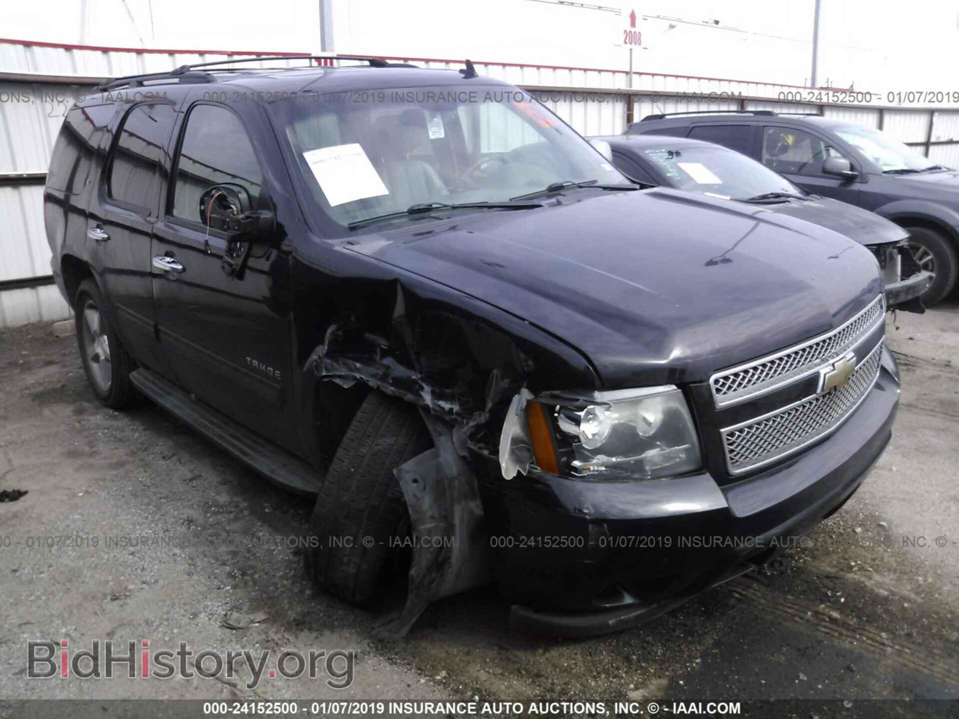 Photo 1GNSCBE02BR390528 - CHEVROLET TAHOE 2011