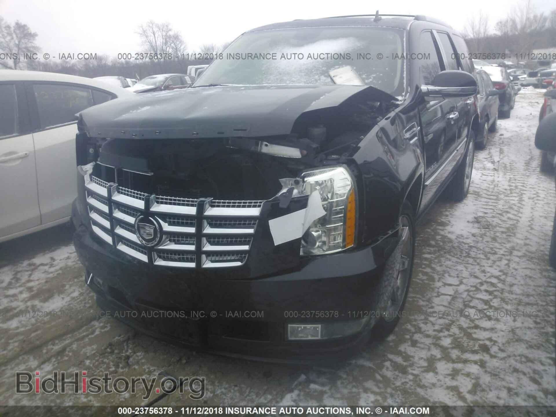 2011 CADILLAC ESCALADE - VIN: 1GYS4CEF3BR100422 - Photo 2