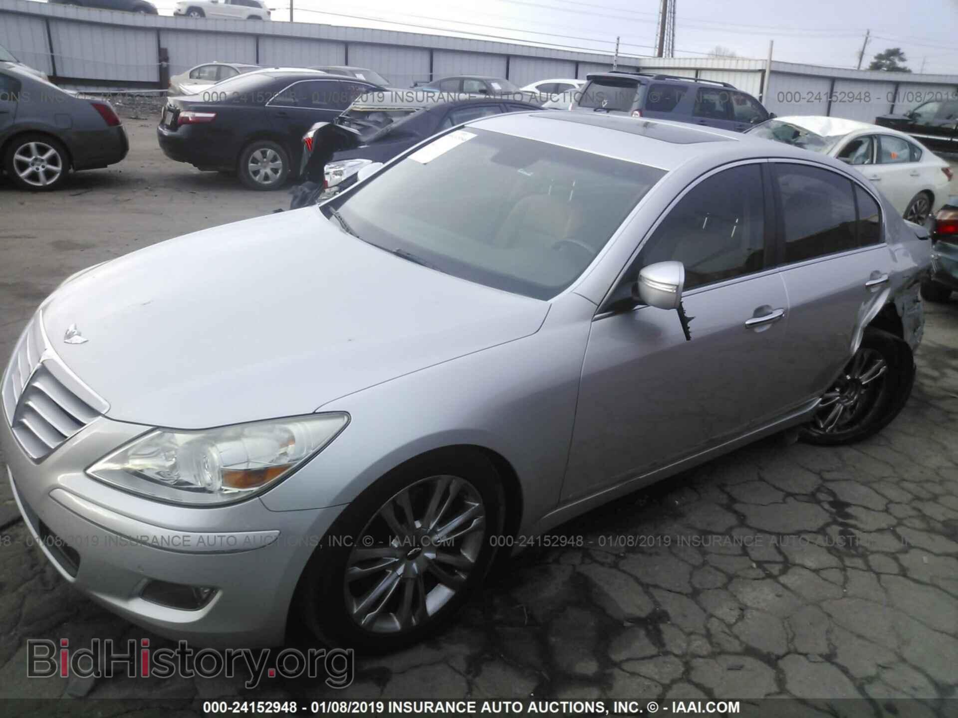 2011 HYUNDAI GENESIS - VIN: KMHGC4DF3BU124248 - Фото 2