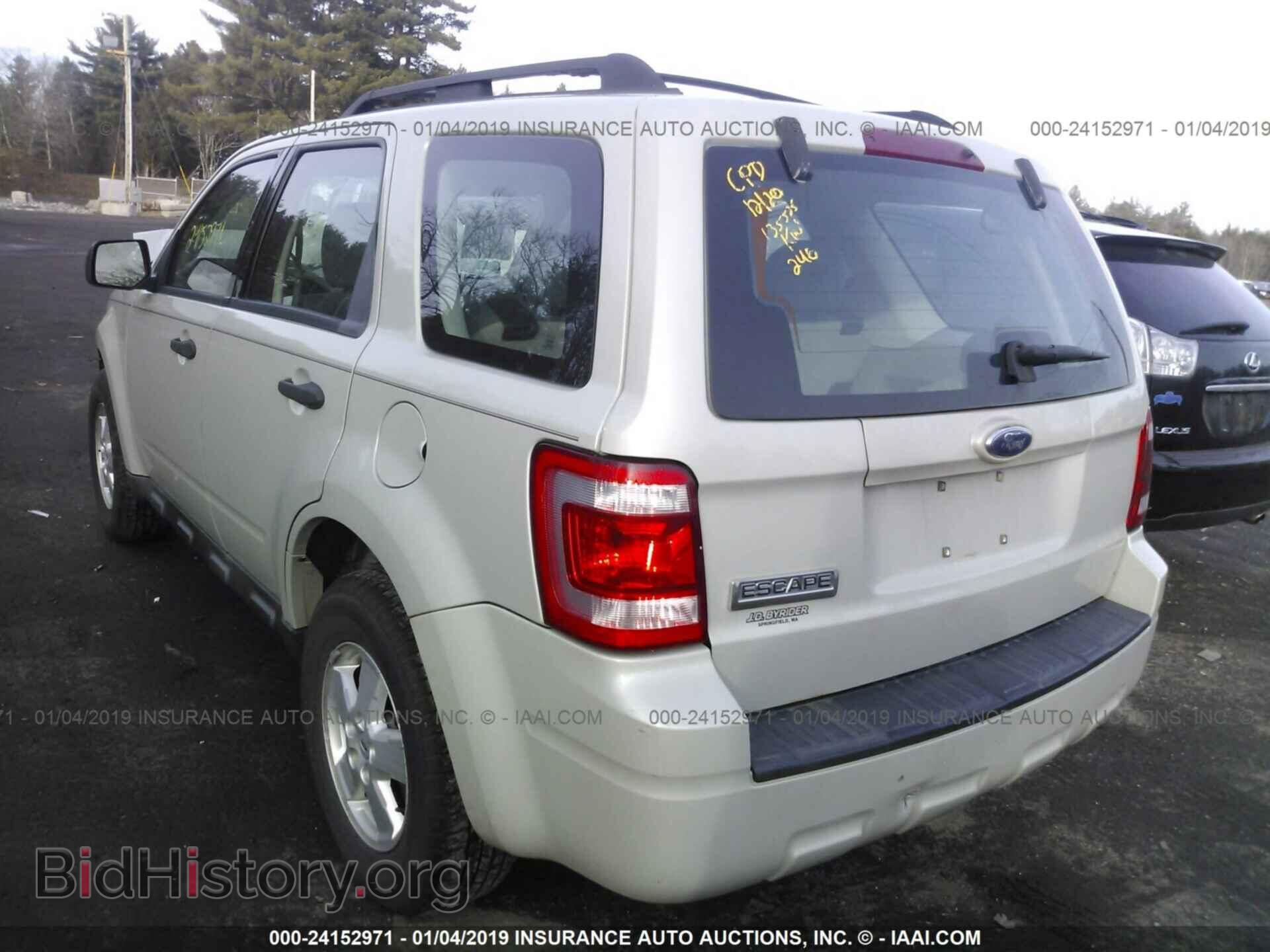2009 FORD ESCAPE - VIN: 1FMCU02799KA04251 - Фото 3