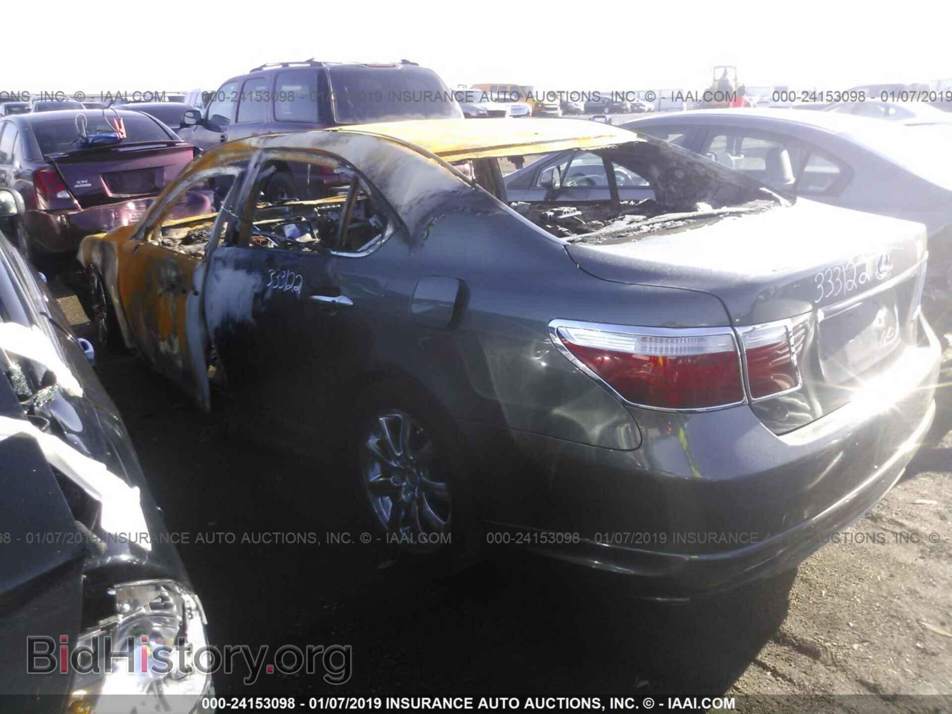 2008 LEXUS LS - VIN: JTHGL46F585023876 - Photo 3