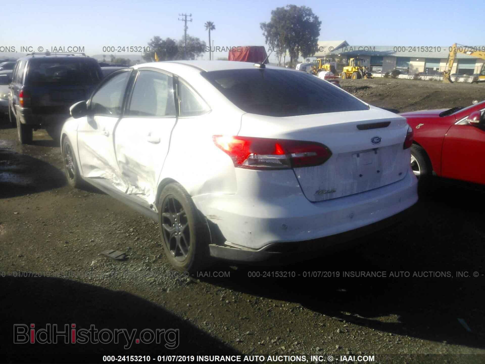 2016 FORD FOCUS - VIN: 1FADP3F28GL324934 - Photo 3
