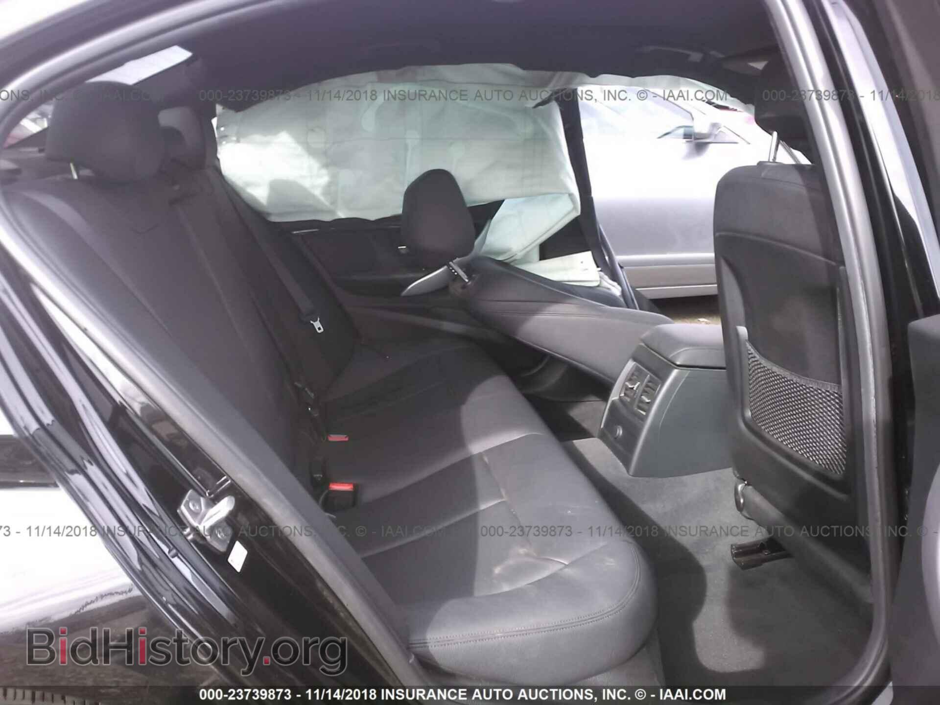 2017 BMW 330 - VIN: WBA8B9G52HNU49193 - Фото 8