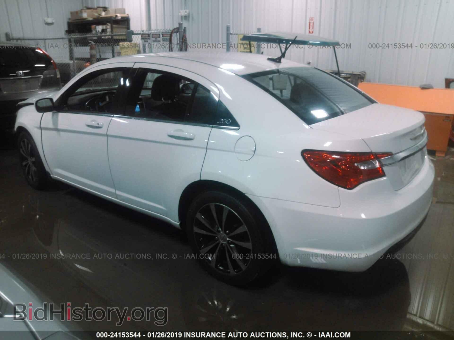 2013 CHRYSLER 200 - VIN: 1C3CCBCG1DN738444 - Photo 3