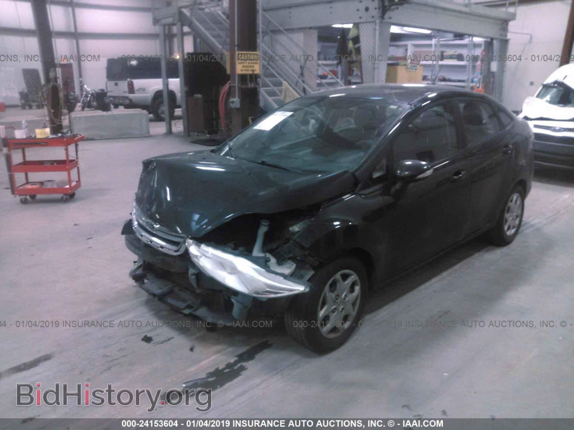 2013 FORD FIESTA - VIN: 3FADP4BJ6DM220441 - Фото 2