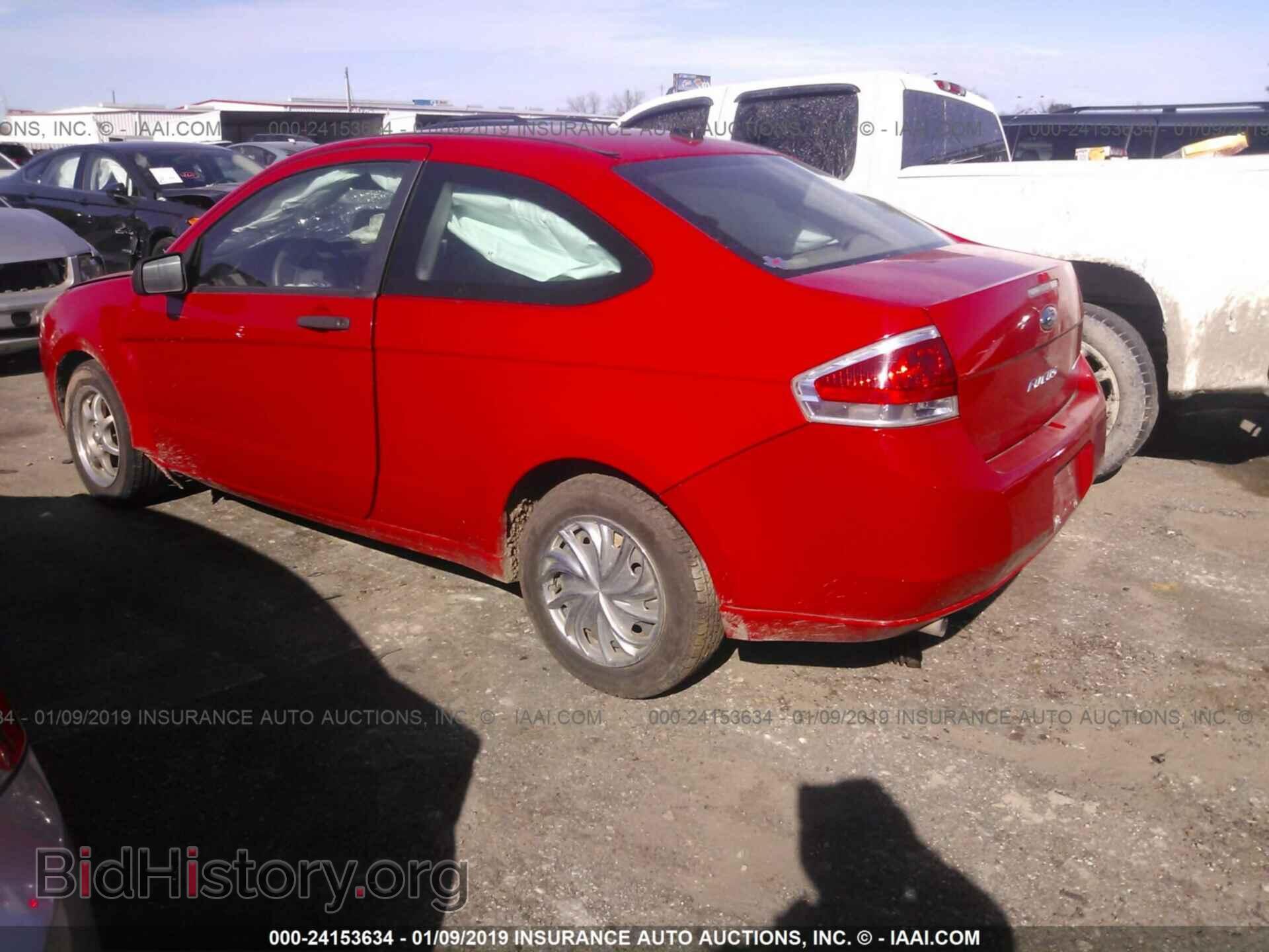 2008 FORD FOCUS - VIN: 1FAHP32N58W185945 - Фото 3