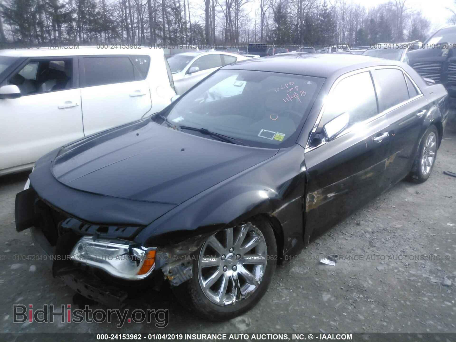 2012 CHRYSLER 300 - VIN: 2C3CCACG8CH182375 - Фото 2
