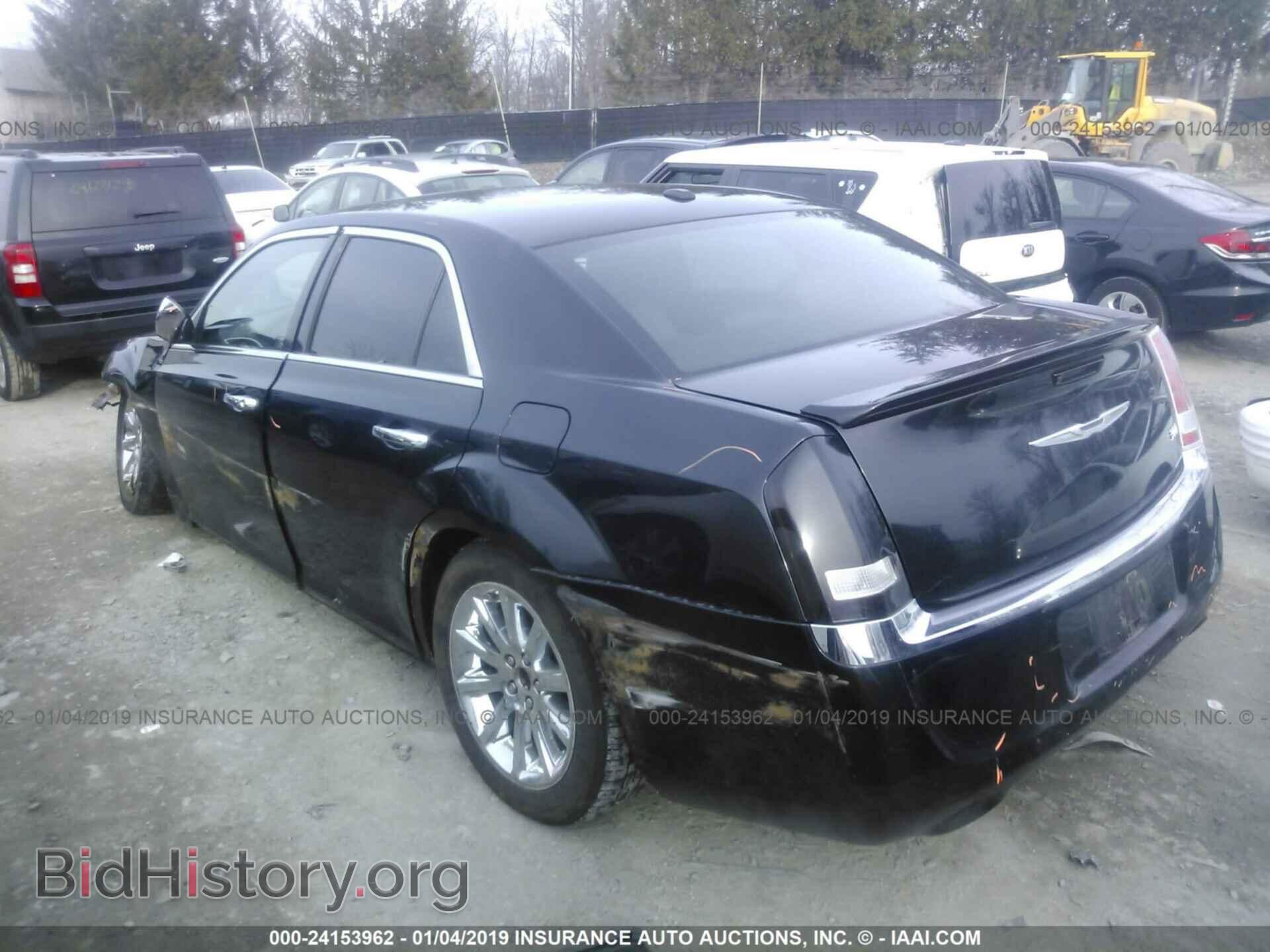 2012 CHRYSLER 300 - VIN: 2C3CCACG8CH182375 - Фото 3