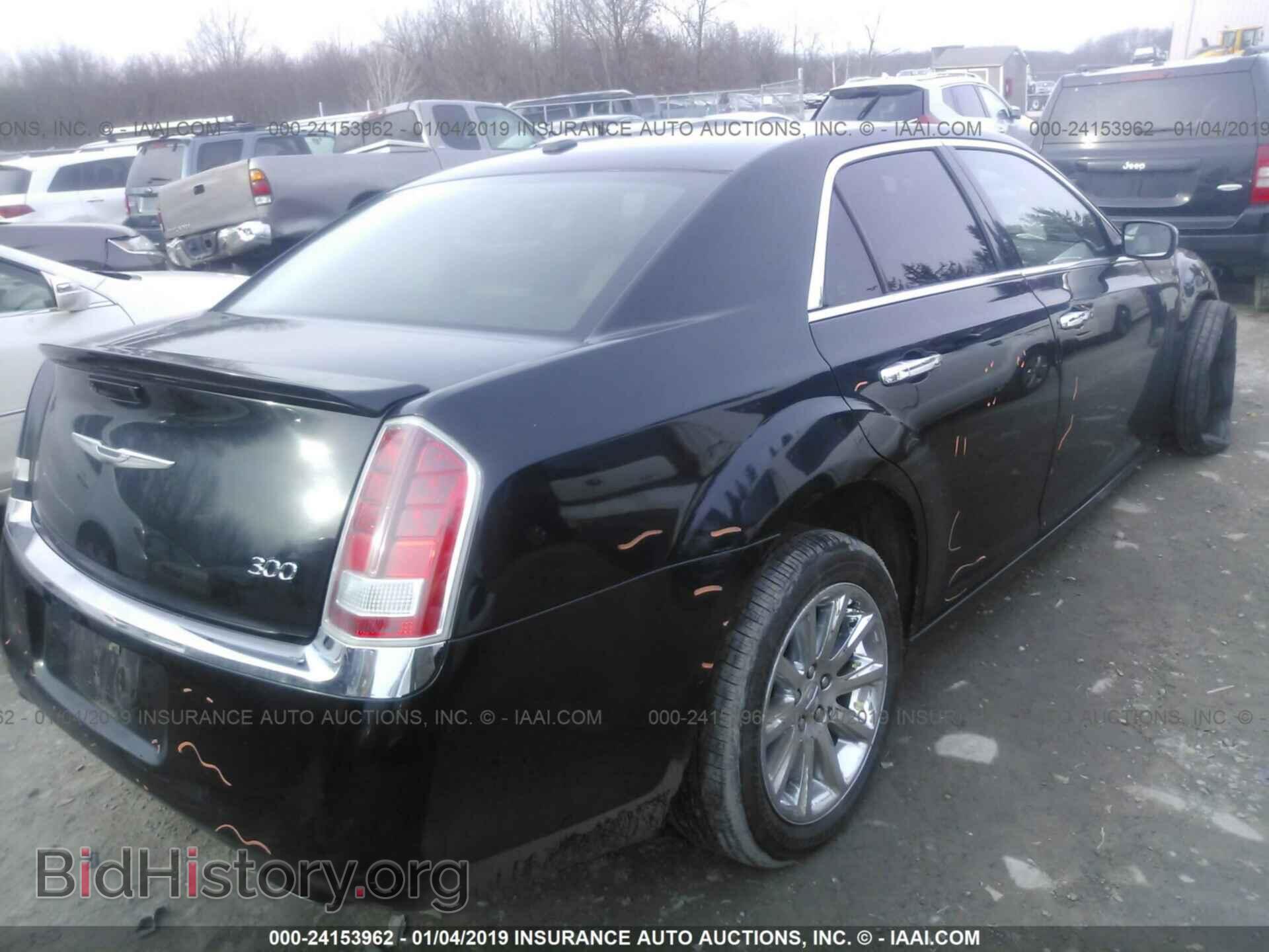 2012 CHRYSLER 300 - VIN: 2C3CCACG8CH182375 - Фото 4