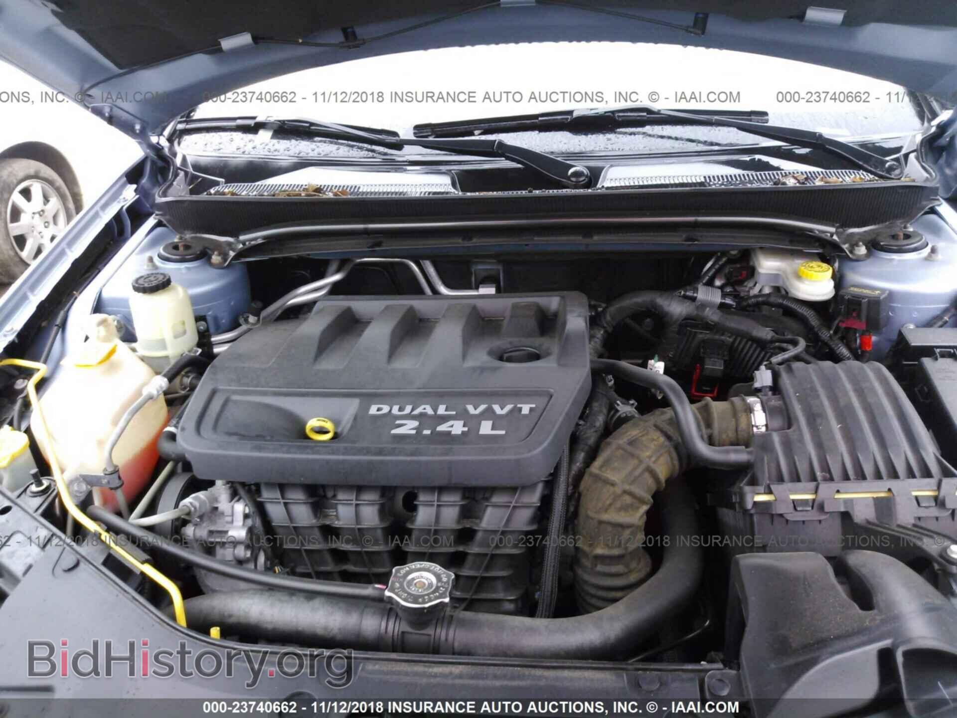 2012 CHRYSLER 200 - VIN: 1C3CCBCB3CN236568 - Фото 10