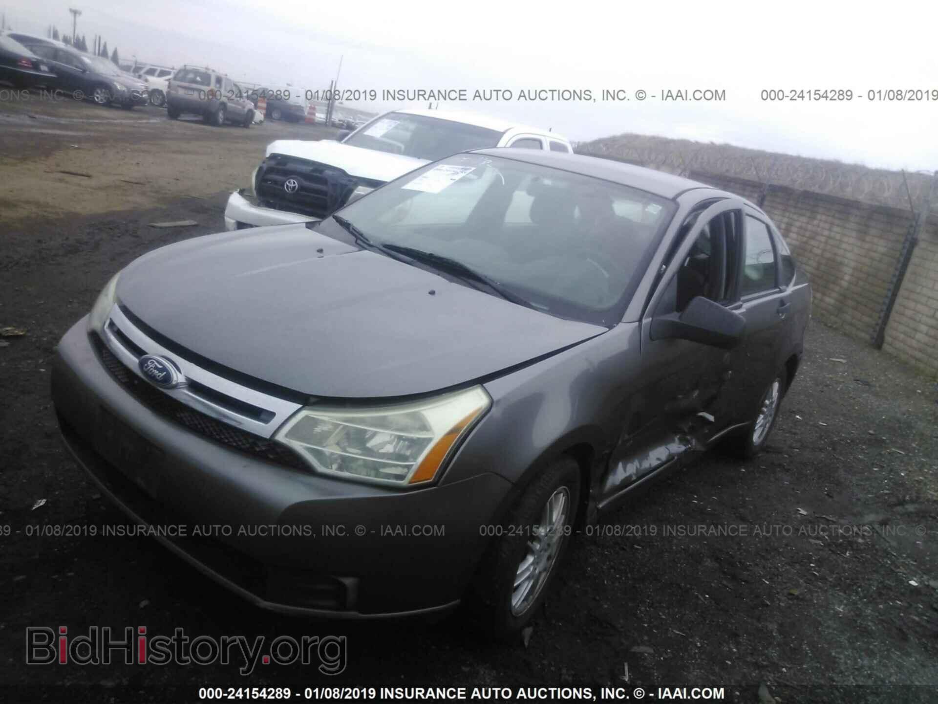 2011 FORD FOCUS - VIN: 1FAHP3FN1BW121886 - Фото 2