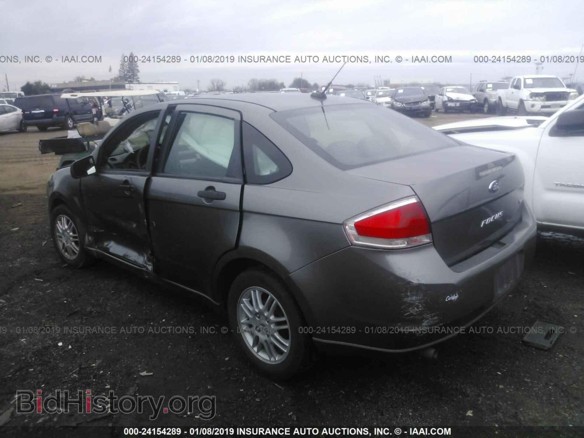 2011 FORD FOCUS - VIN: 1FAHP3FN1BW121886 - Фото 3