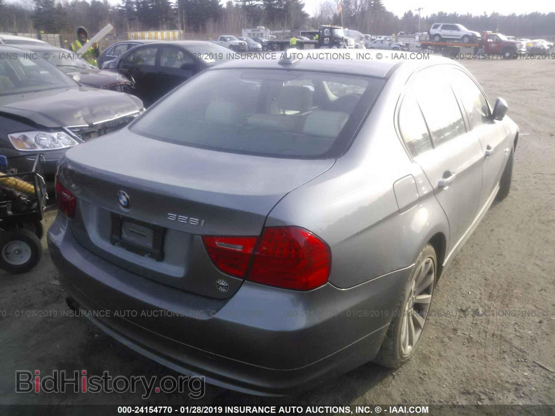 2011 BMW 328 - VIN: WBAPK5C5XBA656309 - Фото 4