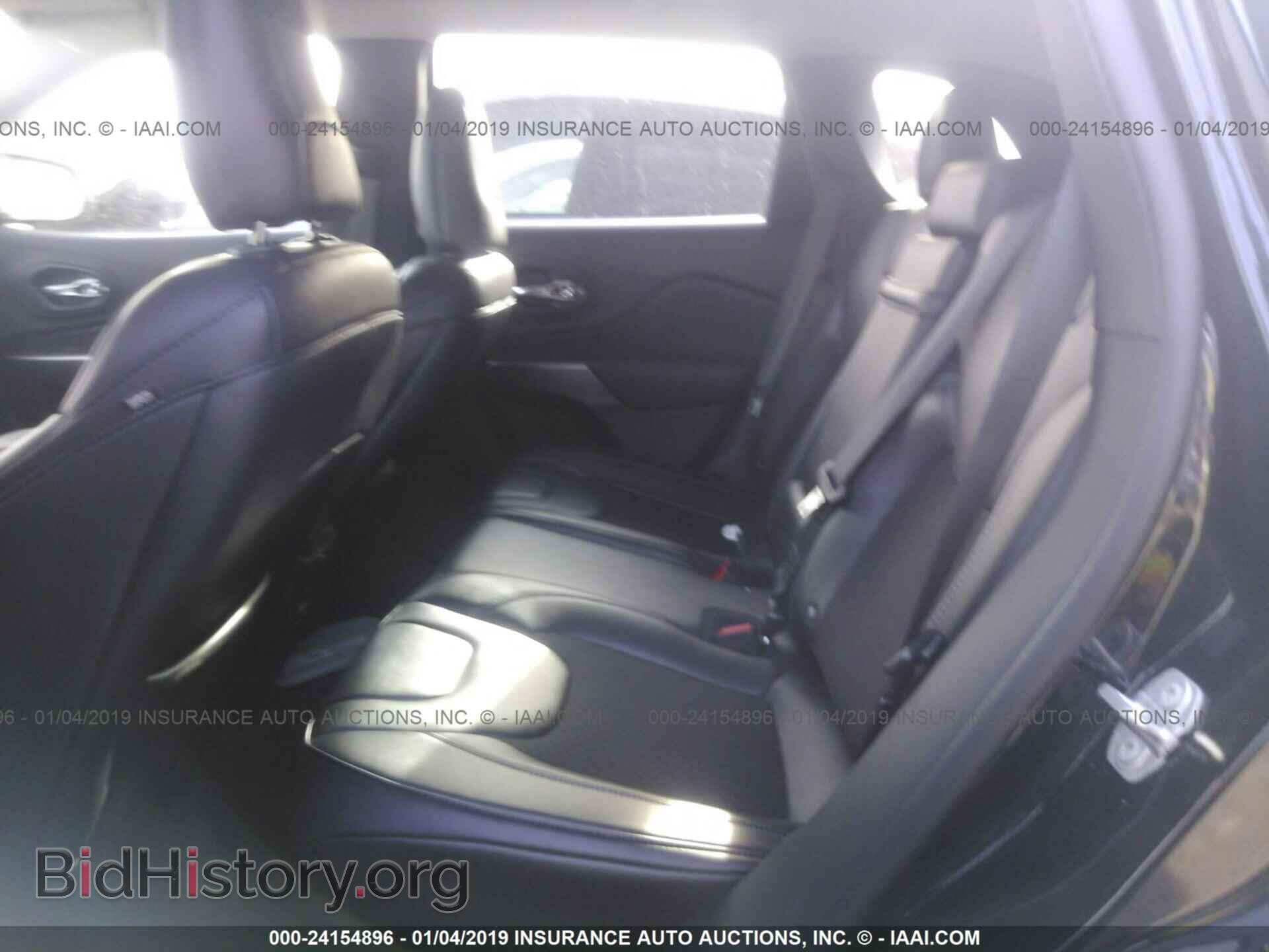 2019 JEEP CHEROKEE - VIN: 1C4PJLLB8KD123311 - Photo 8