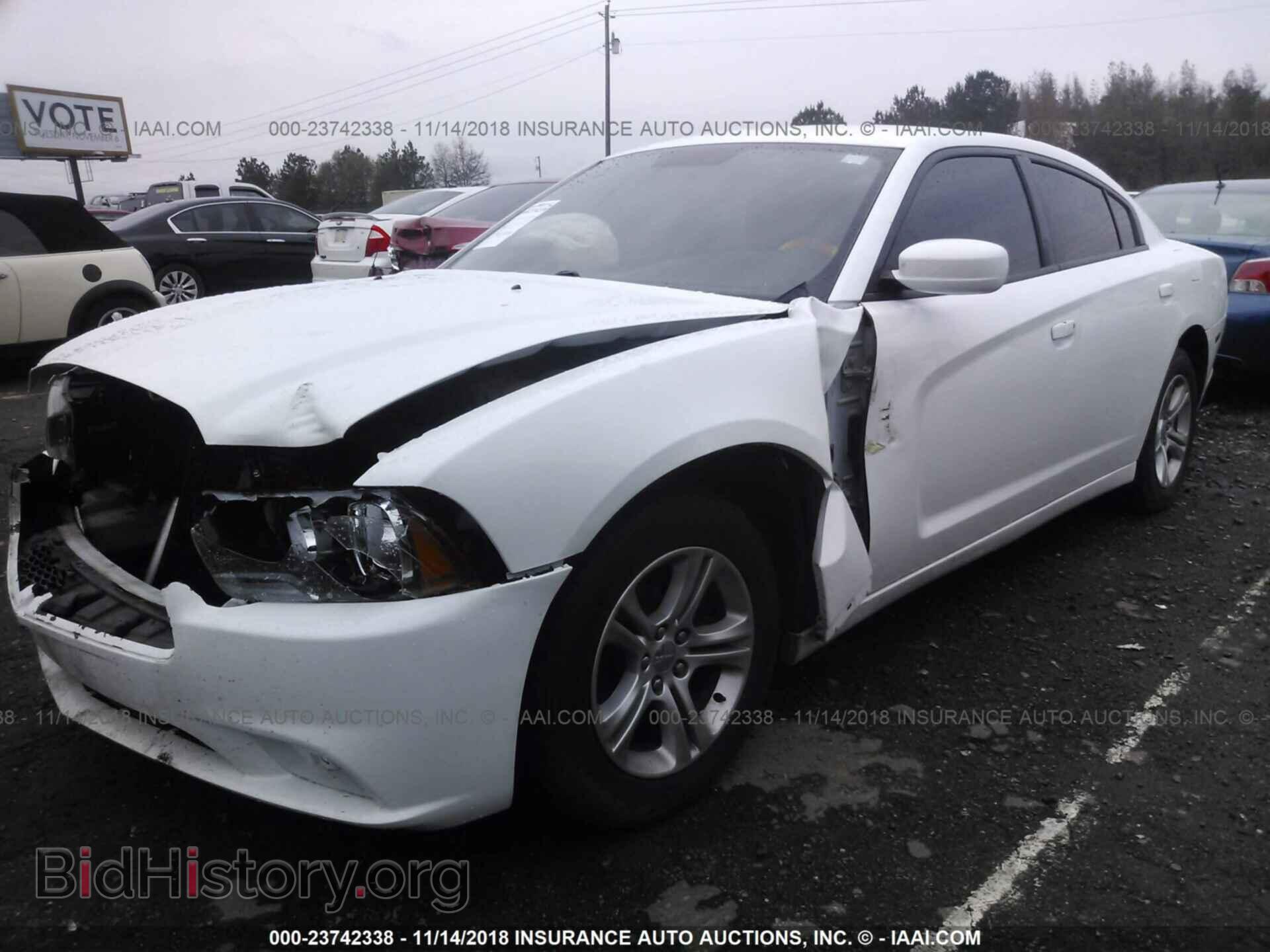 2011 DODGE CHARGER - VIN: 2B3CL3CG9BH556063 - Фото 2