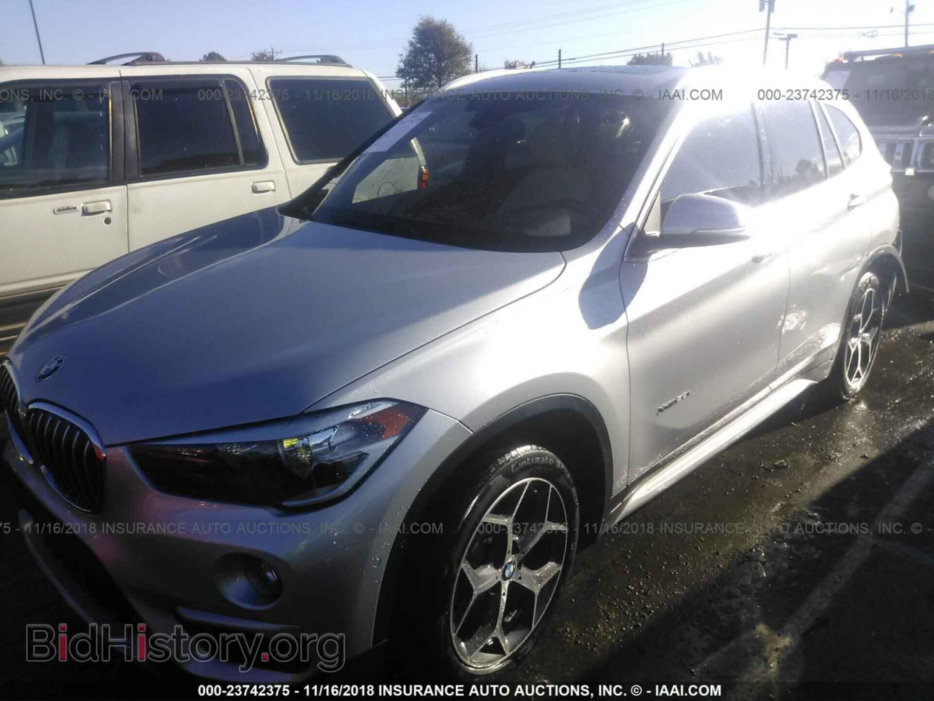 2017 BMW X1 - VIN: WBXHT3C31H5F74564 - Фото 2
