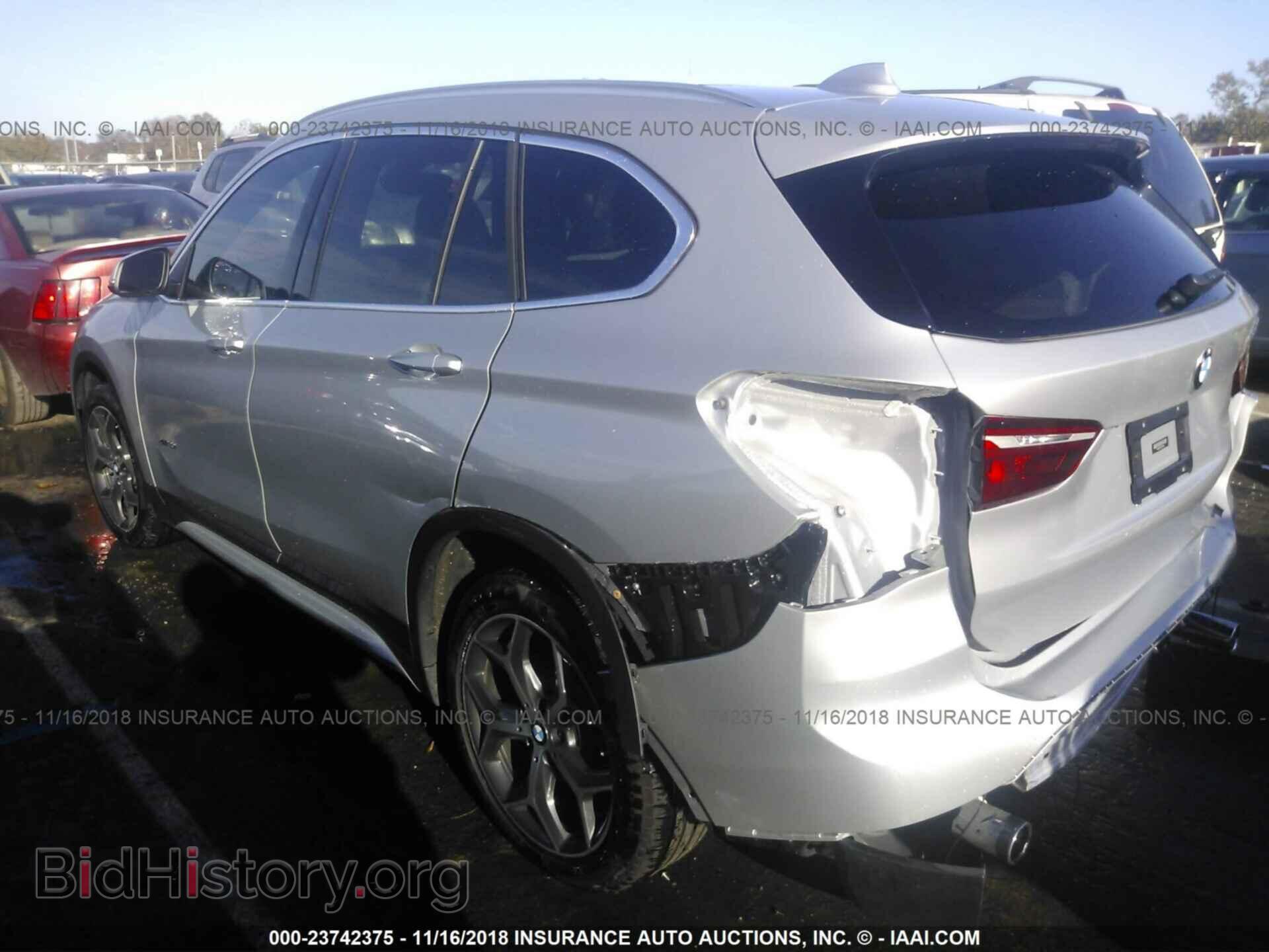 2017 BMW X1 - VIN: WBXHT3C31H5F74564 - Фото 3