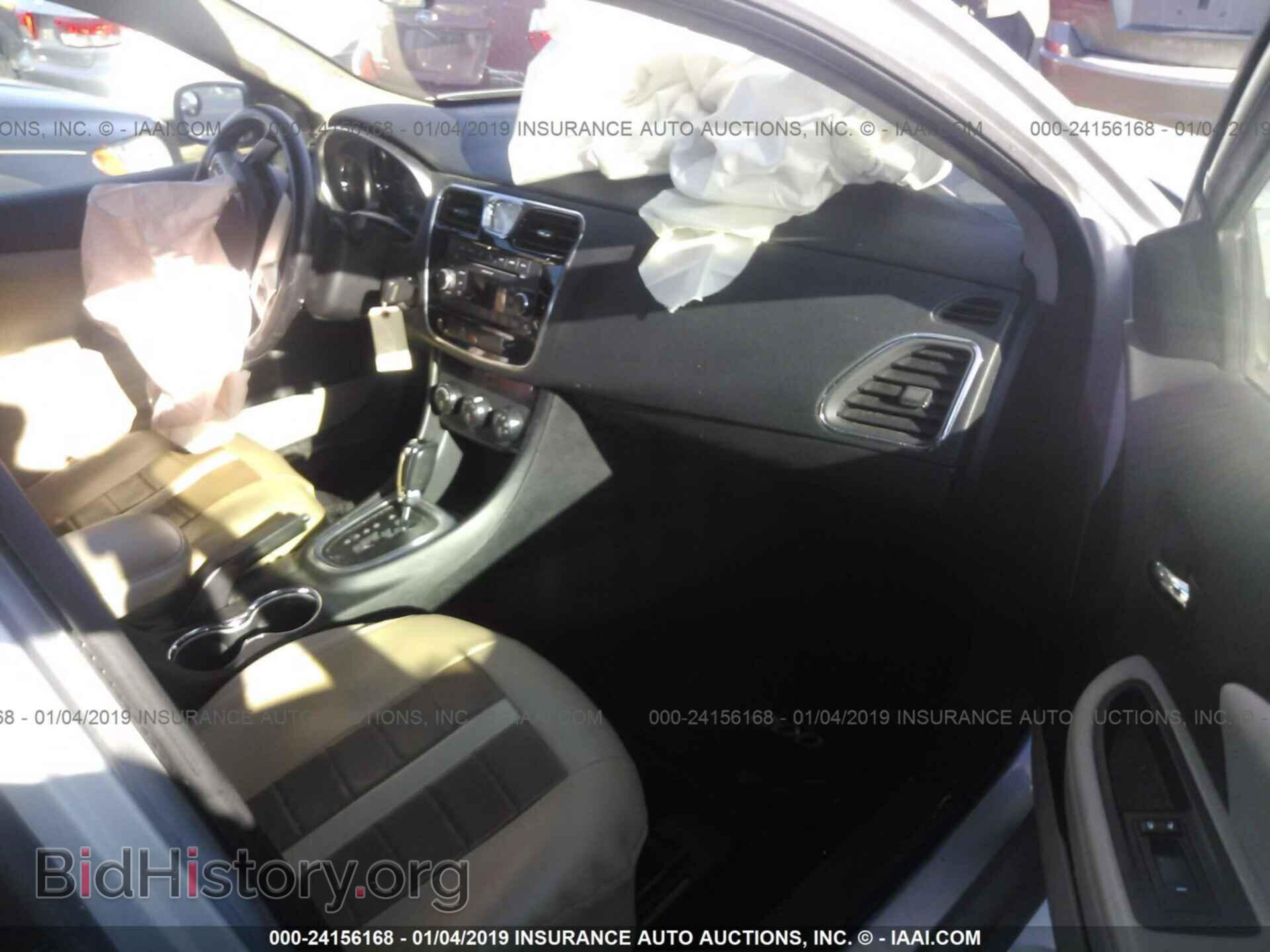 2011 CHRYSLER 200 - VIN: 1C3BC1FB3BN576335 - Photo 5