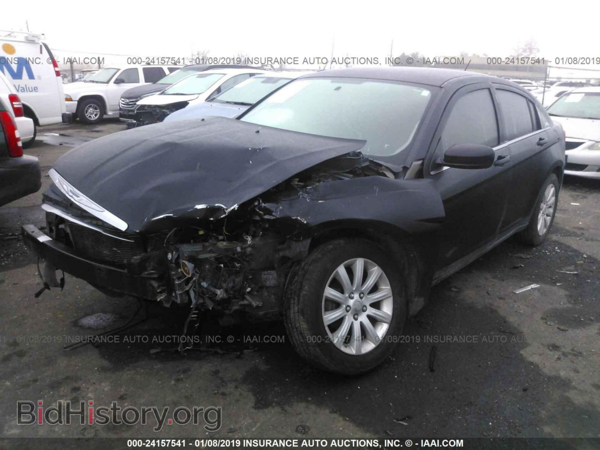 2014 CHRYSLER 200 - VIN: 1C3CCBBB4EN102060 - Photo 2