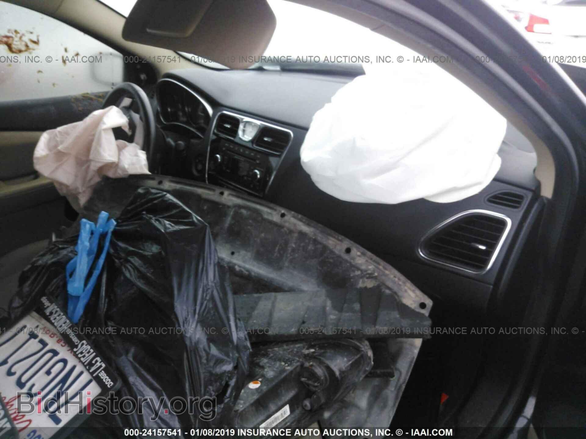 2014 CHRYSLER 200 - VIN: 1C3CCBBB4EN102060 - Photo 5
