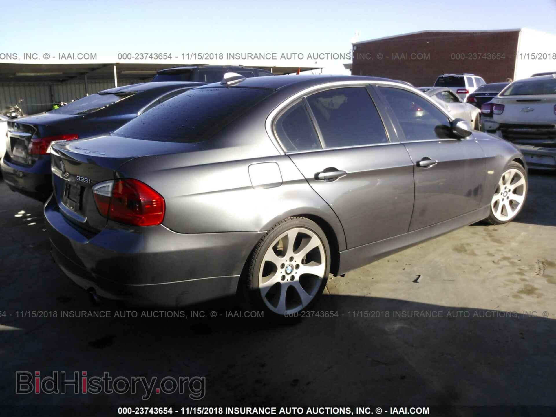 2008 BMW 335 - VIN: WBAVB77598NH80928 - Фото 4