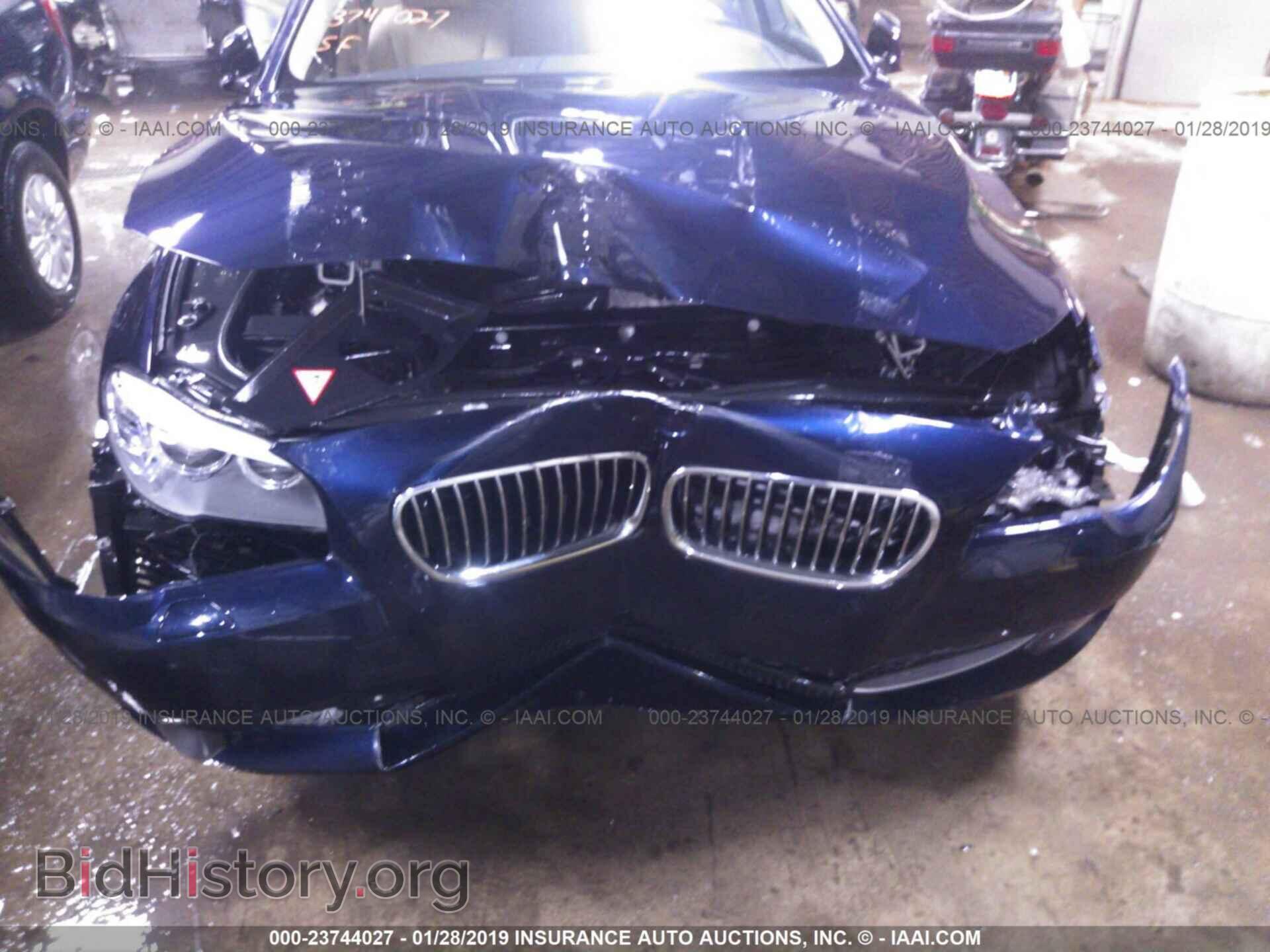 2011 BMW 528 - VIN: WBAFR1C57BC672651 - Фото 6