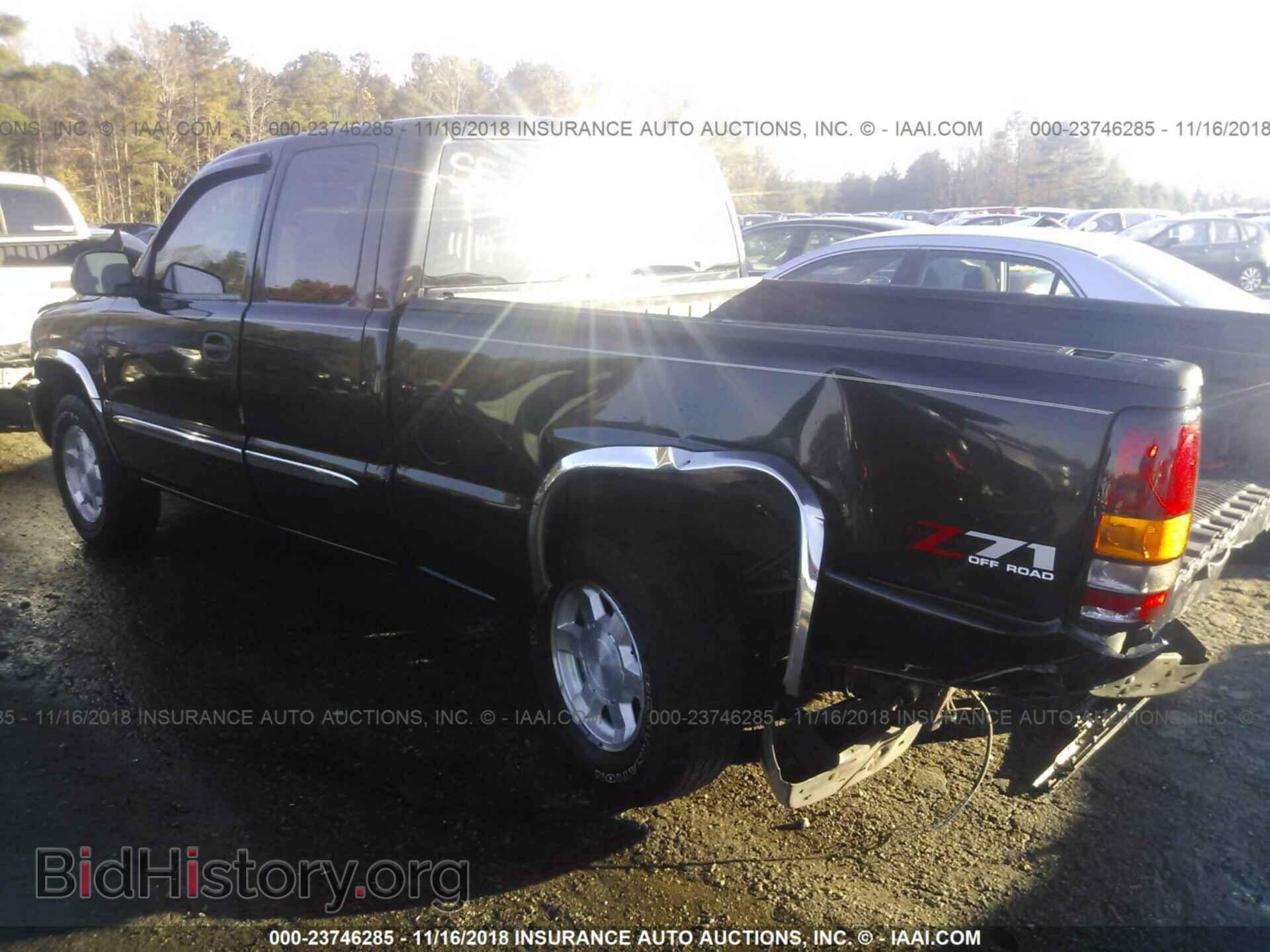 2005 GMC NEW SIERRA - VIN: 1GTEK19B15E226424 - Фото 3