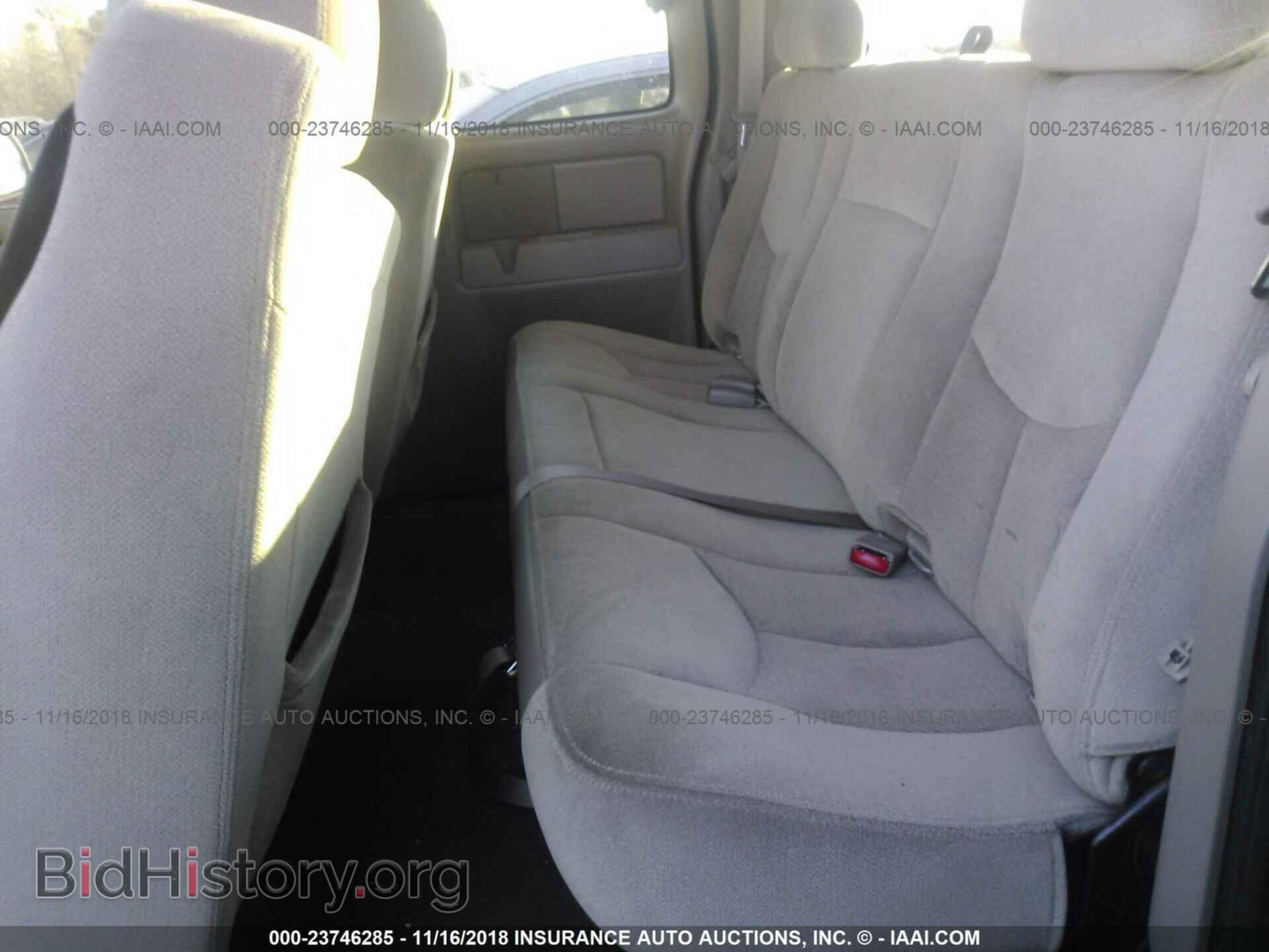 2005 GMC NEW SIERRA - VIN: 1GTEK19B15E226424 - Фото 8