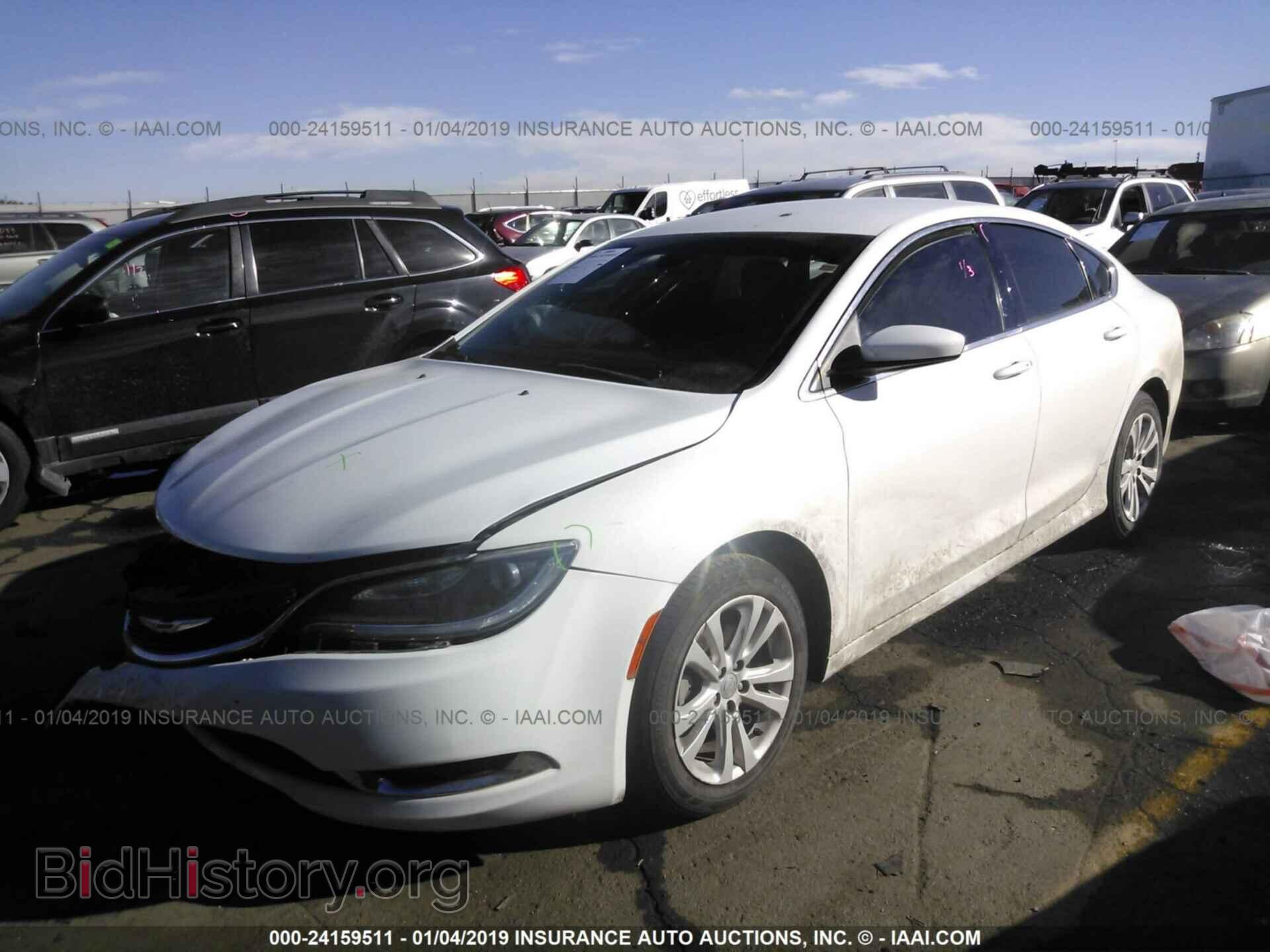 2015 CHRYSLER 200 - VIN: 1C3CCCAB8FN602585 - Photo 2