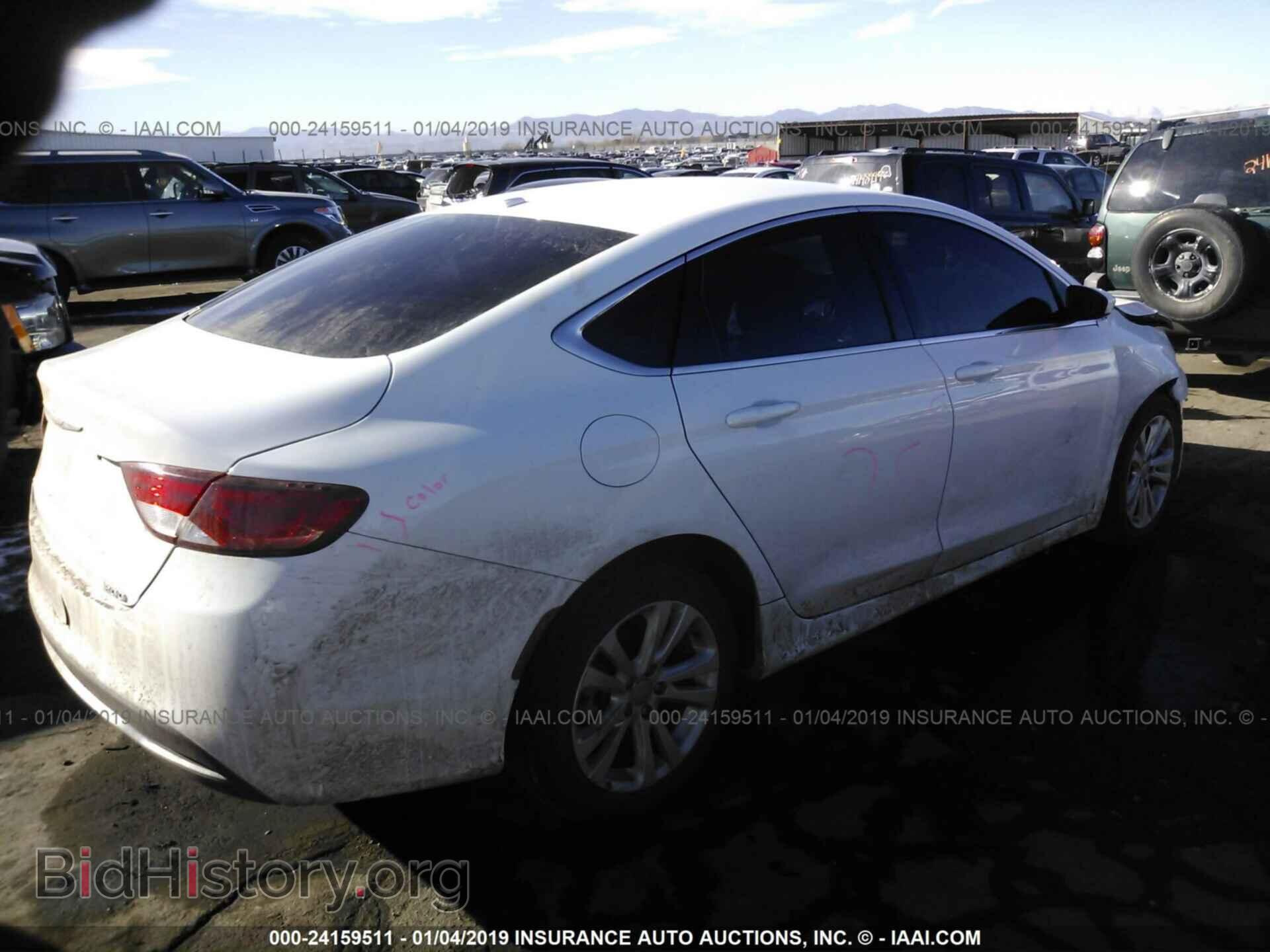 2015 CHRYSLER 200 - VIN: 1C3CCCAB8FN602585 - Photo 4