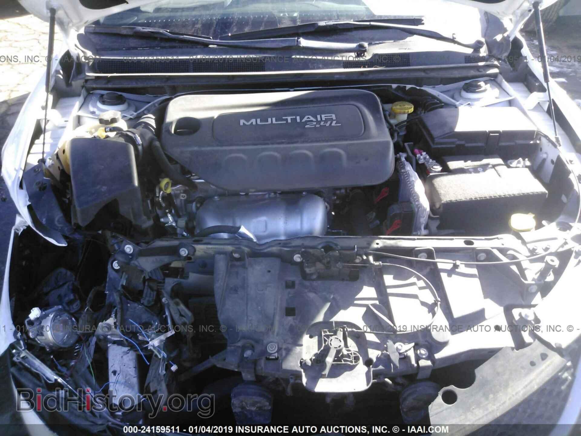 2015 CHRYSLER 200 - VIN: 1C3CCCAB8FN602585 - Photo 10