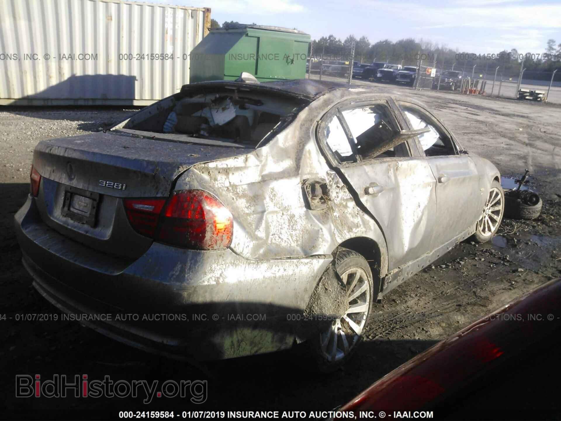 2011 BMW 328 - VIN: WBAPK7C55BF085584 - Фото 4