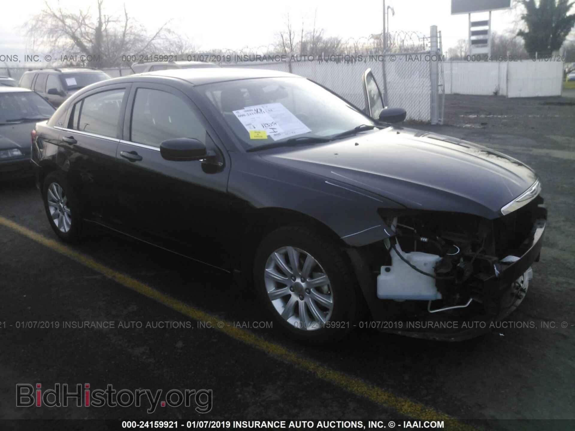 Photo 1C3BC1FG0BN611229 - CHRYSLER 200 2011