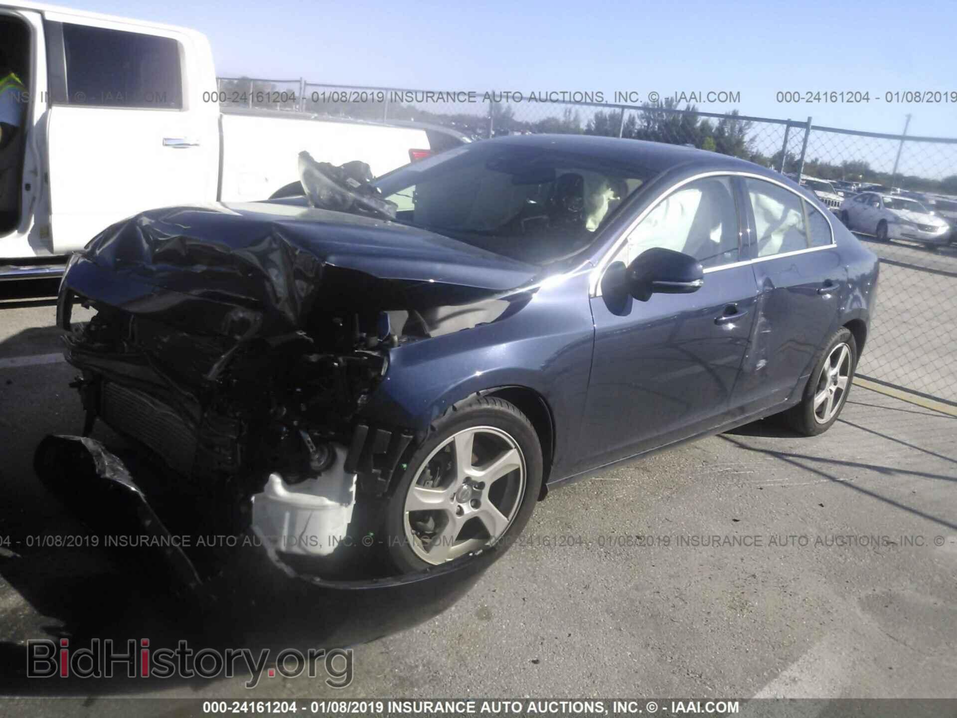 2013 VOLVO S60 - VIN: YV1612FS4D2206776 - Фото 2