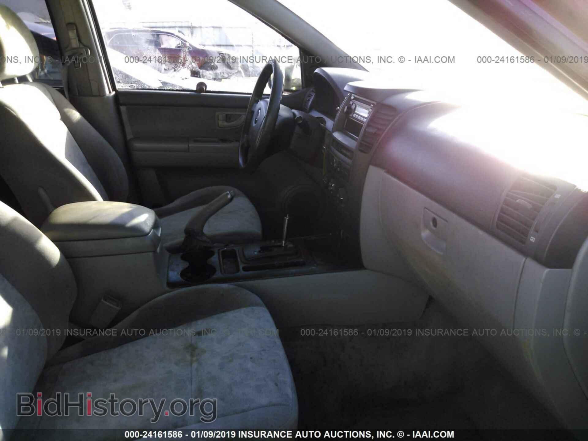 2005 KIA SORENTO - VIN: KNDJD733655456070 - Фото 5