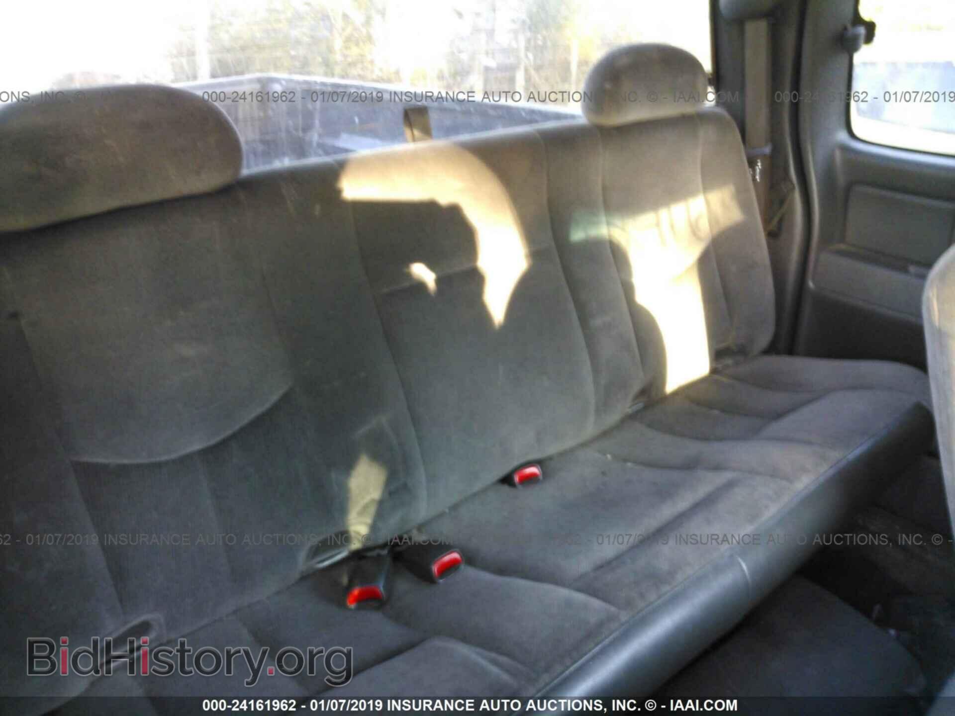 2005 GMC NEW SIERRA - VIN: 2GTEC19T151315420 - Фото 8